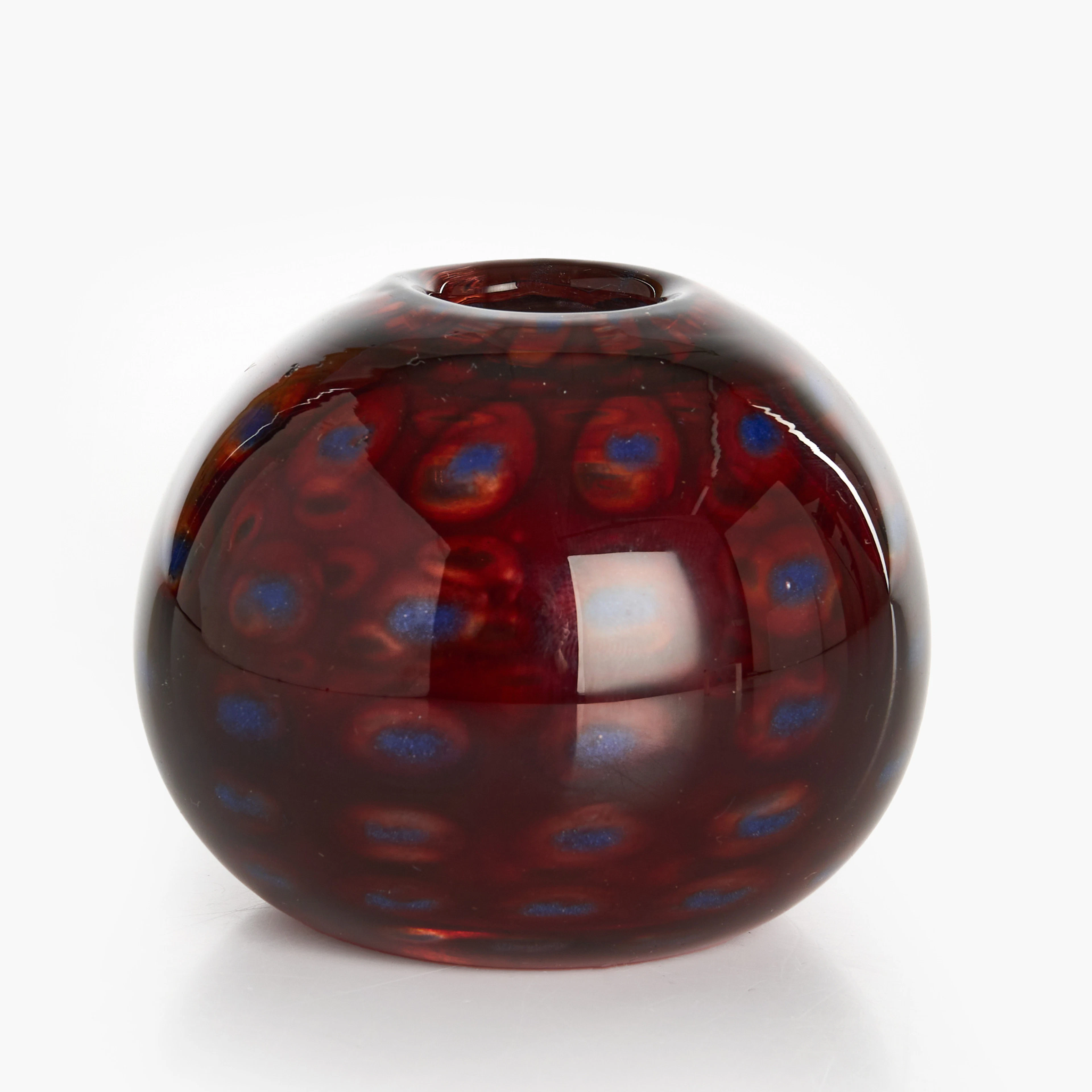 VICKE LINDSTRAND (SVERIGE, 1904–1983). vas, Colora, märkt Kosta LD12.