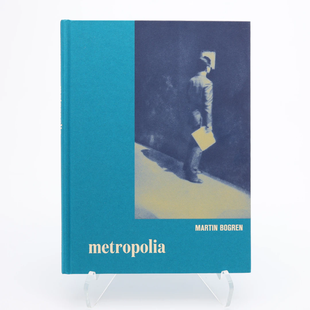 MARTIN BOGRENS "METROPOLIA", 2022 - MED DEDIKATION.