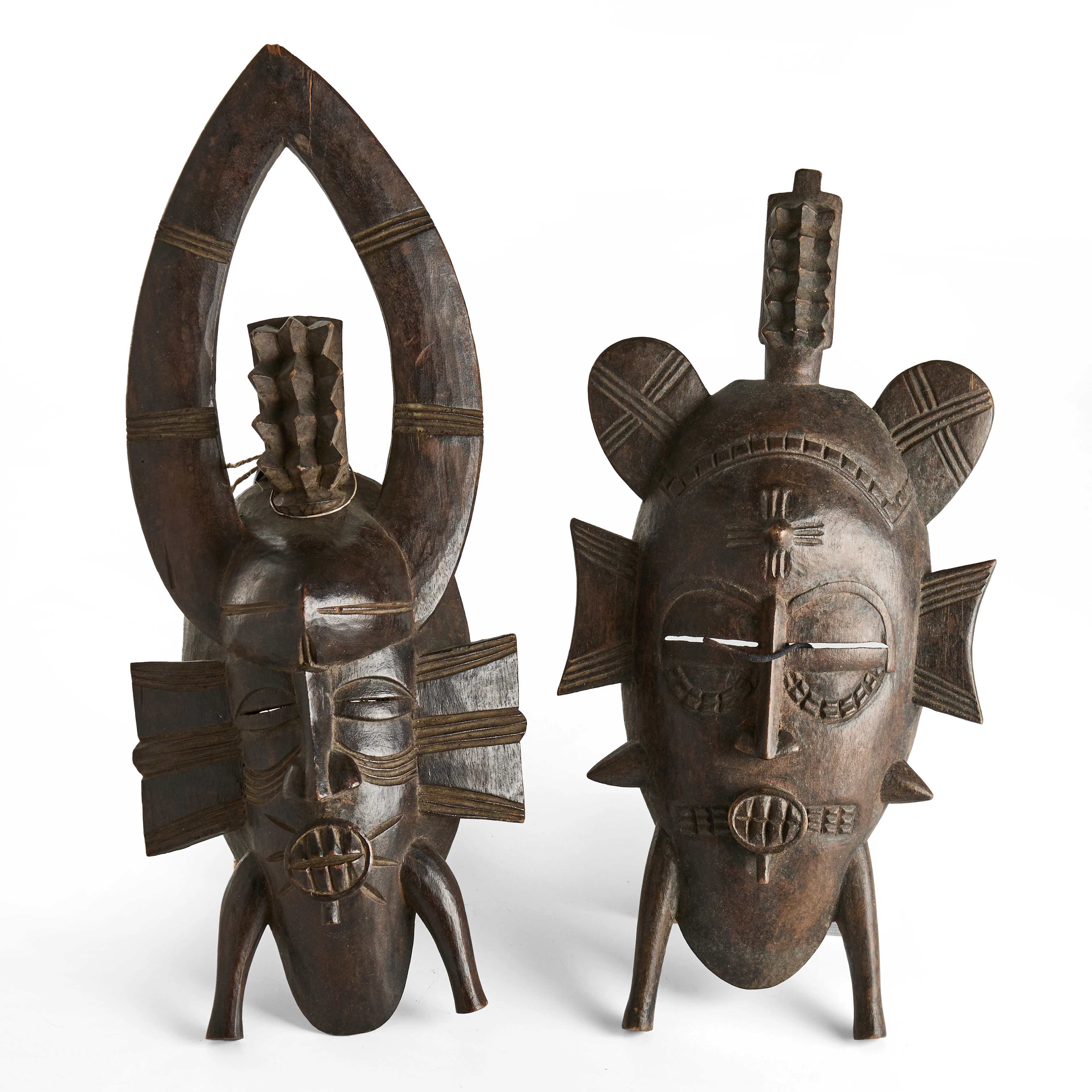 MASKER, 2 st, Senufo, "Kpelie", väst-Afrika, 1900-talets senare del.