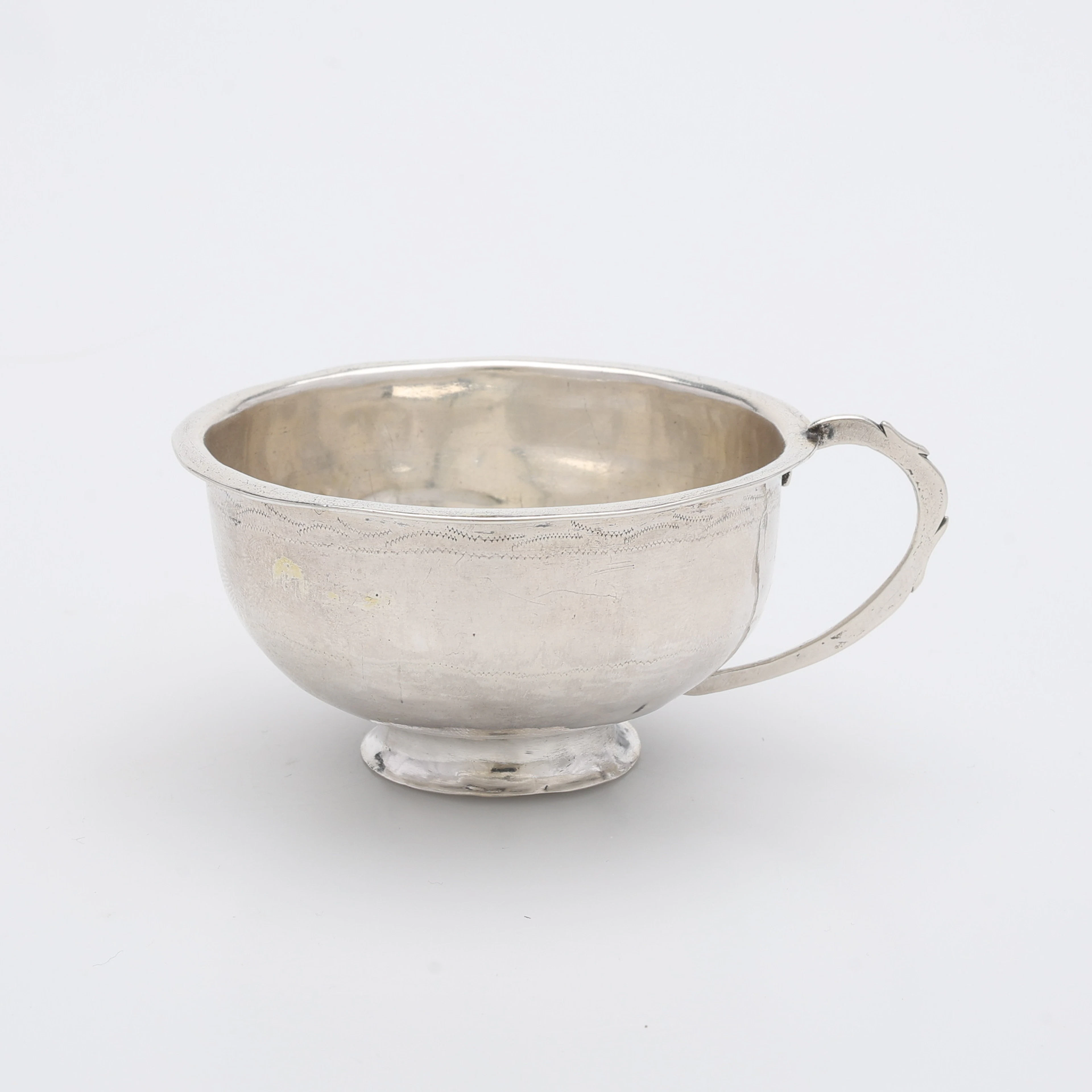 SUPKOPP MED HÄNKEL, SILVER, troligen Stephan Halling, Örebro, 1772-1785(1809)