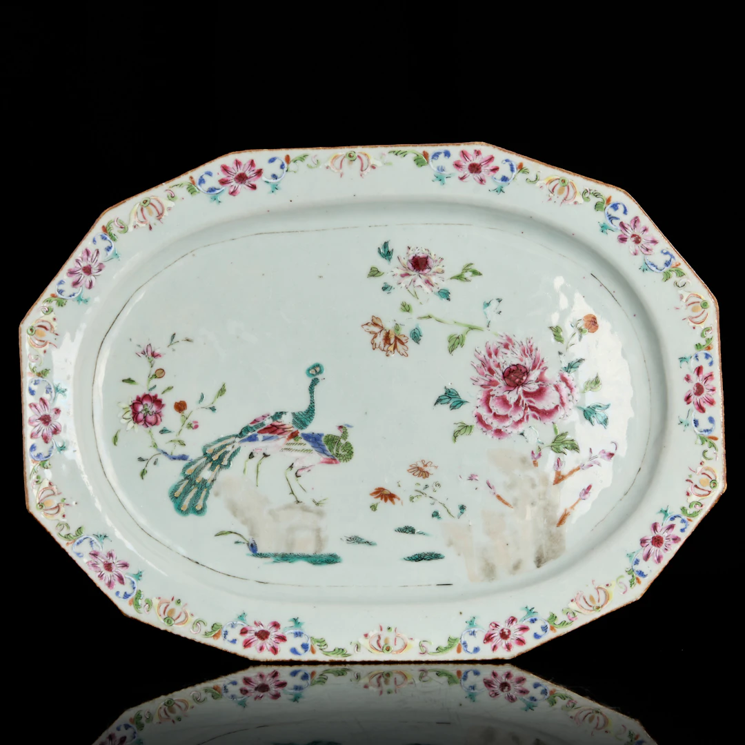 FAT, porslin, Kina, Qianlong (1736-1795), dekor av "Double Peacock"