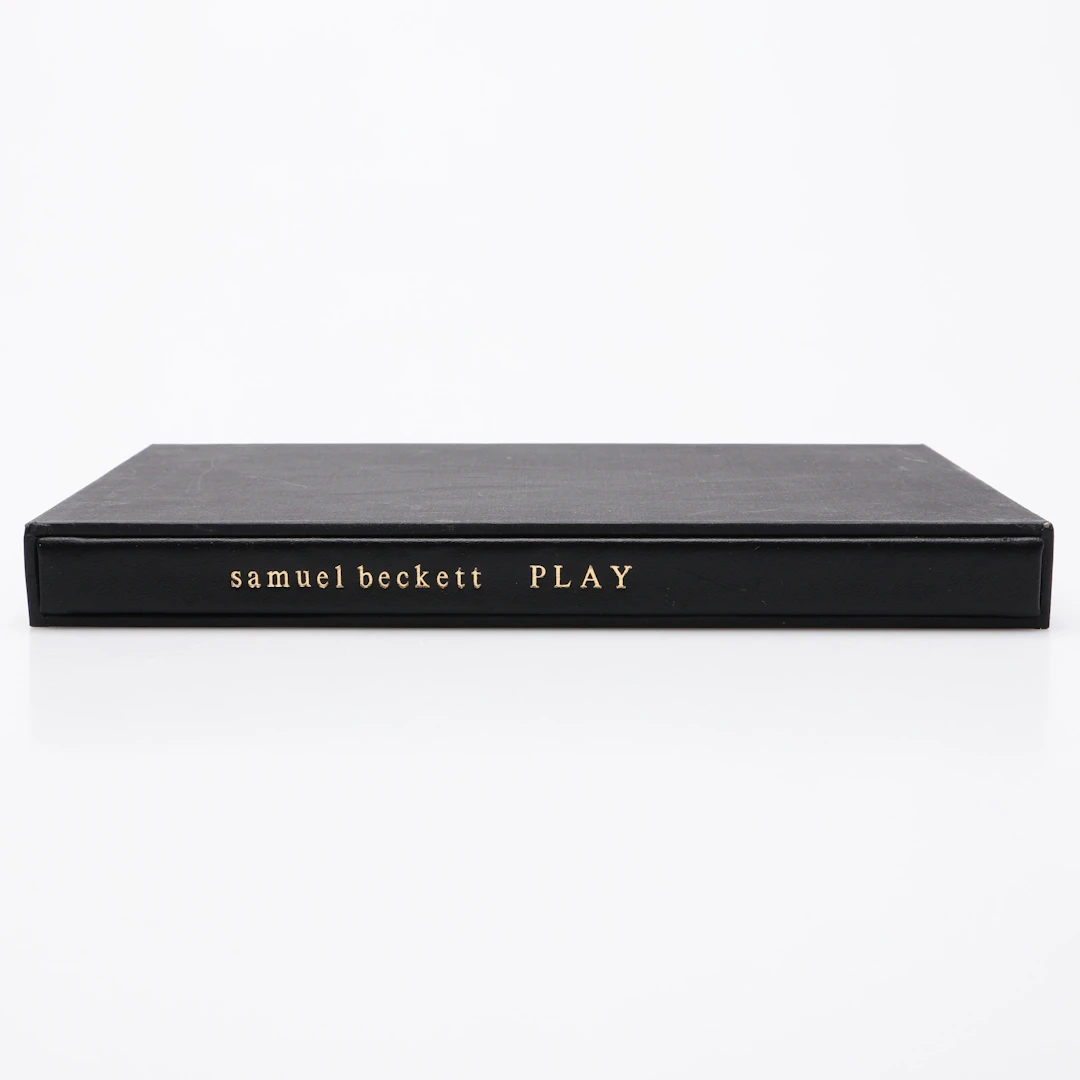 SAMUEL BECKETT'S PLAY AND TWO SHORT PIECES FOR RADIO I FÖRSTA UPPLAGAN