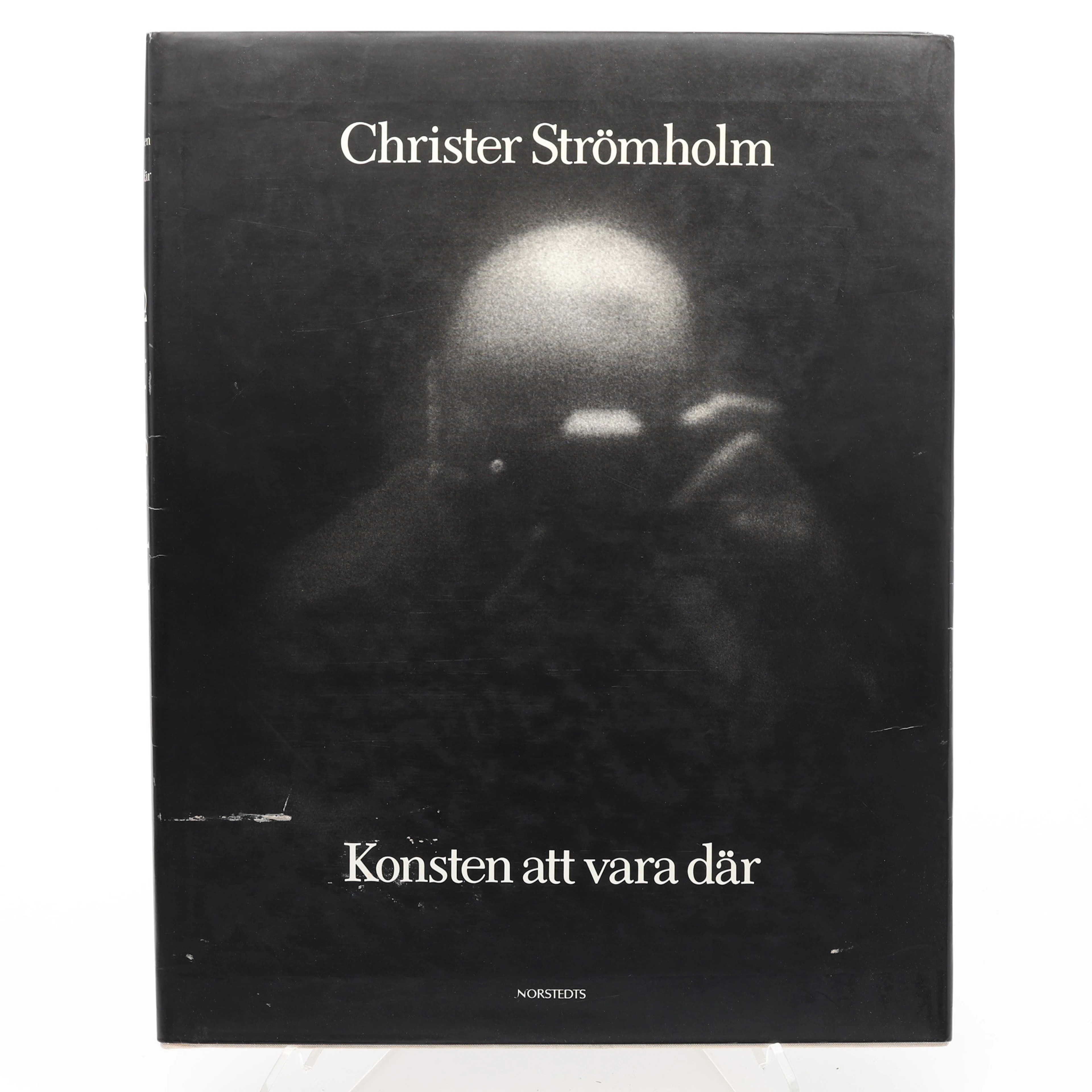 FOTO. DEN SVENSKE FOTOGRAFEN CHRISTER STRÖMHOLMS "KONSTEN ATT VARA