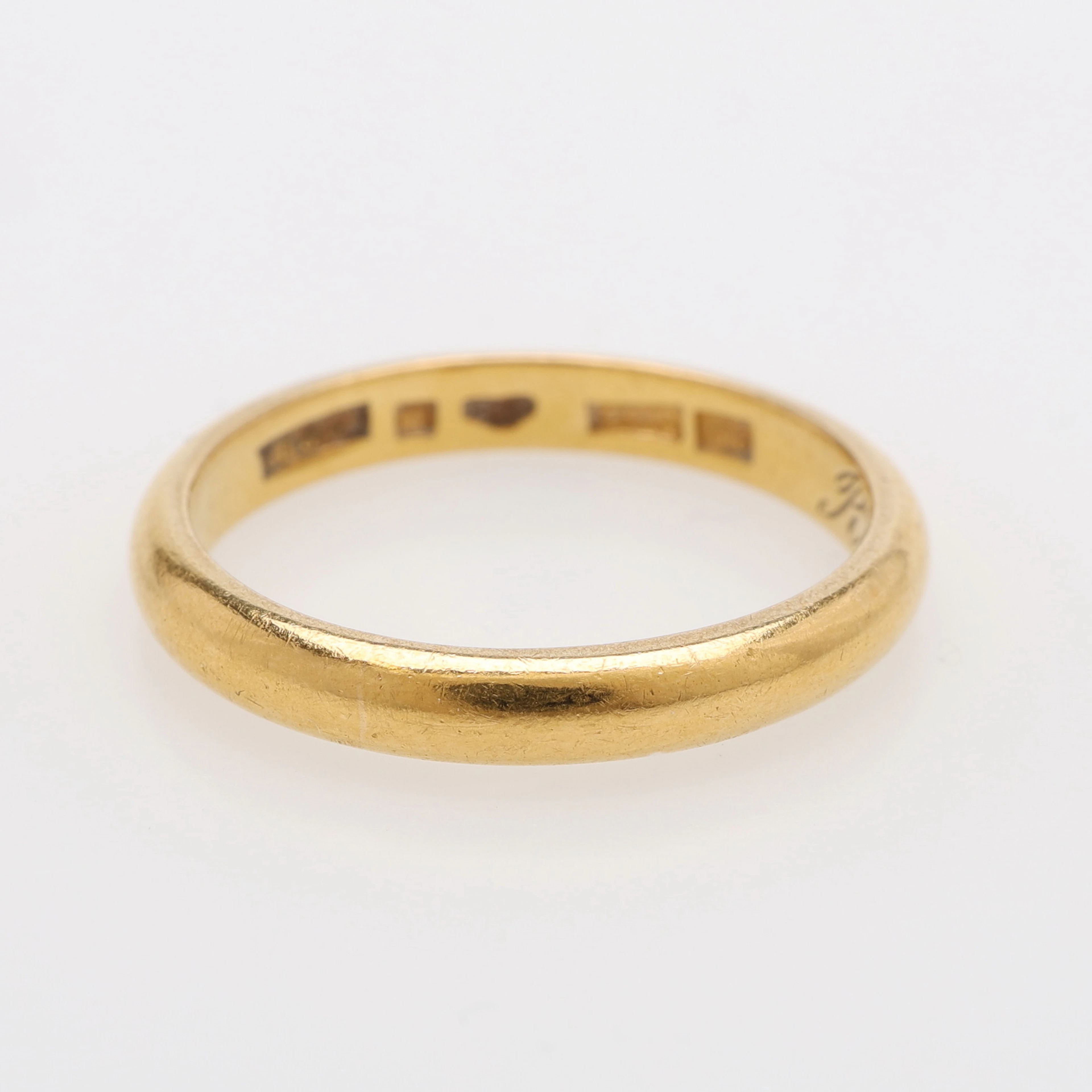 RING, 23K GULD, VIKT 4,4 GRAM.