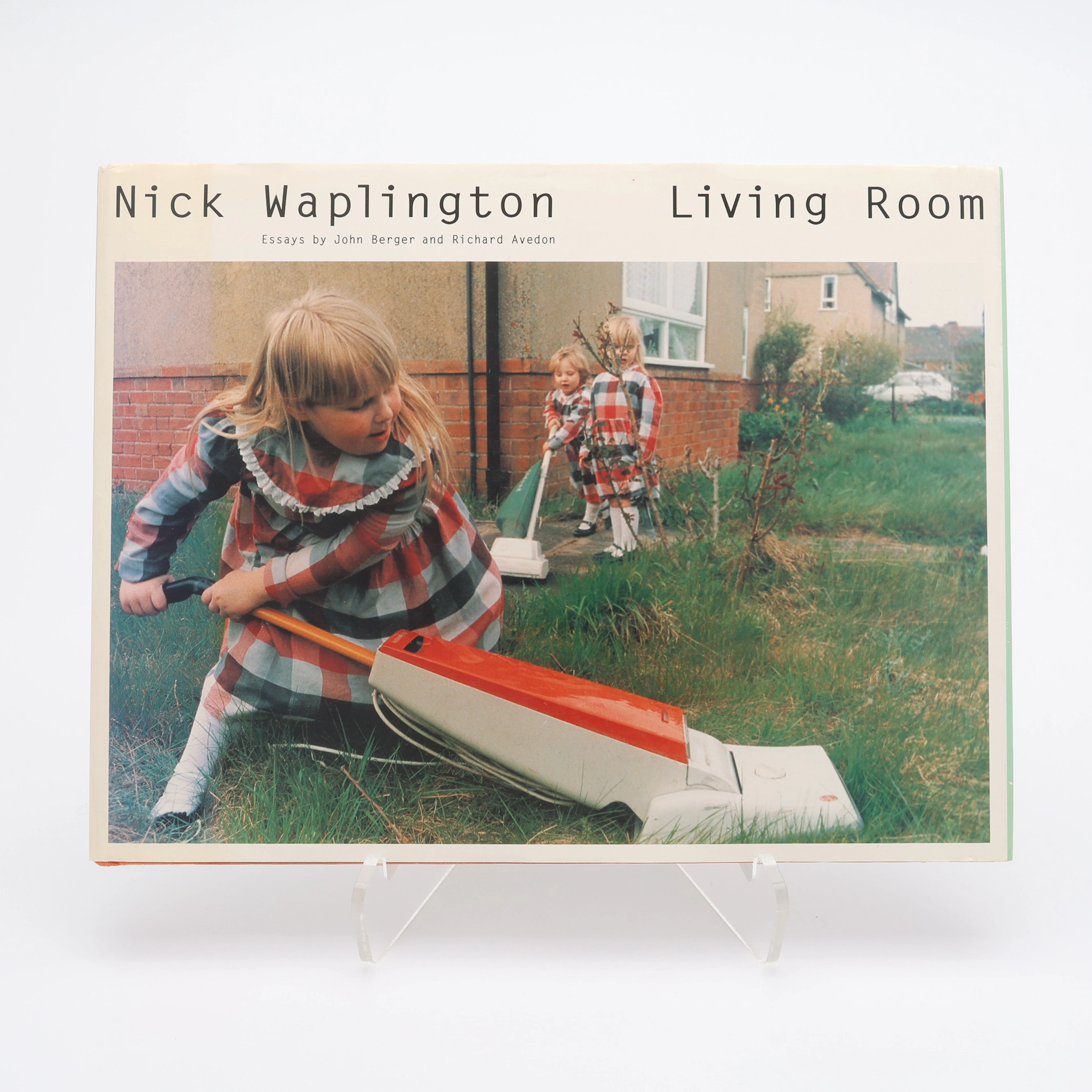FOTO. DEN BRITTISKE FOTOGRAFEN NICK WAPLINGTONS "LIVING ROOM" I FÖRSTA