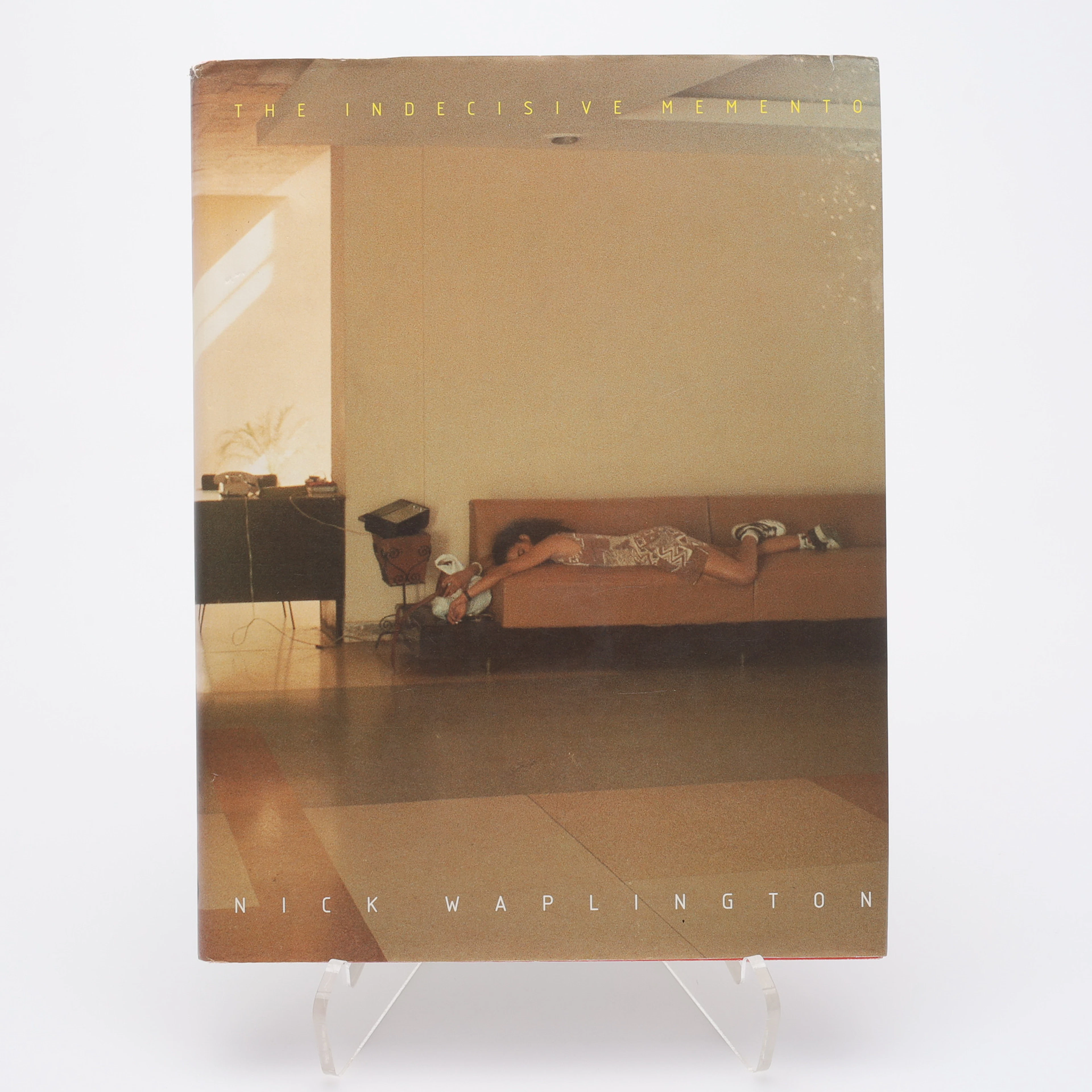 FOTO. DEN BRITTISKE FOTOGRAFEN NICK WAPLINGTONS "THE INDECISIVE MEMENTO"