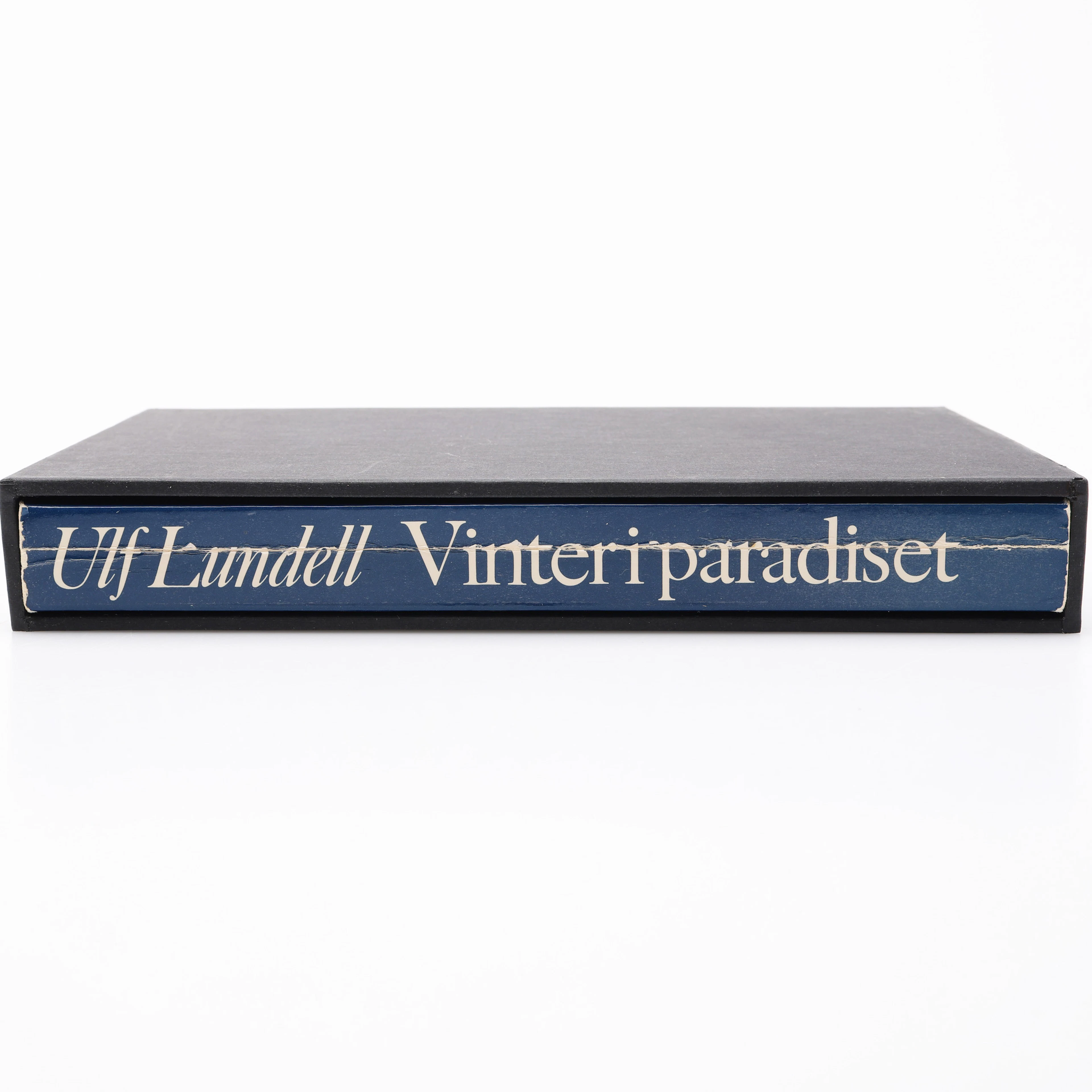 ULF LUNDELL'S VINTER I PARADISET I FÖRSTA UPPLAGAN 1979 SIGNERAD OCH