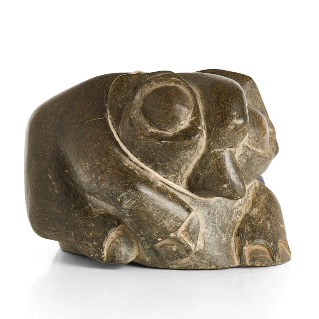 INUITARBETE, skulptur, täljsten, signerad Francis T.