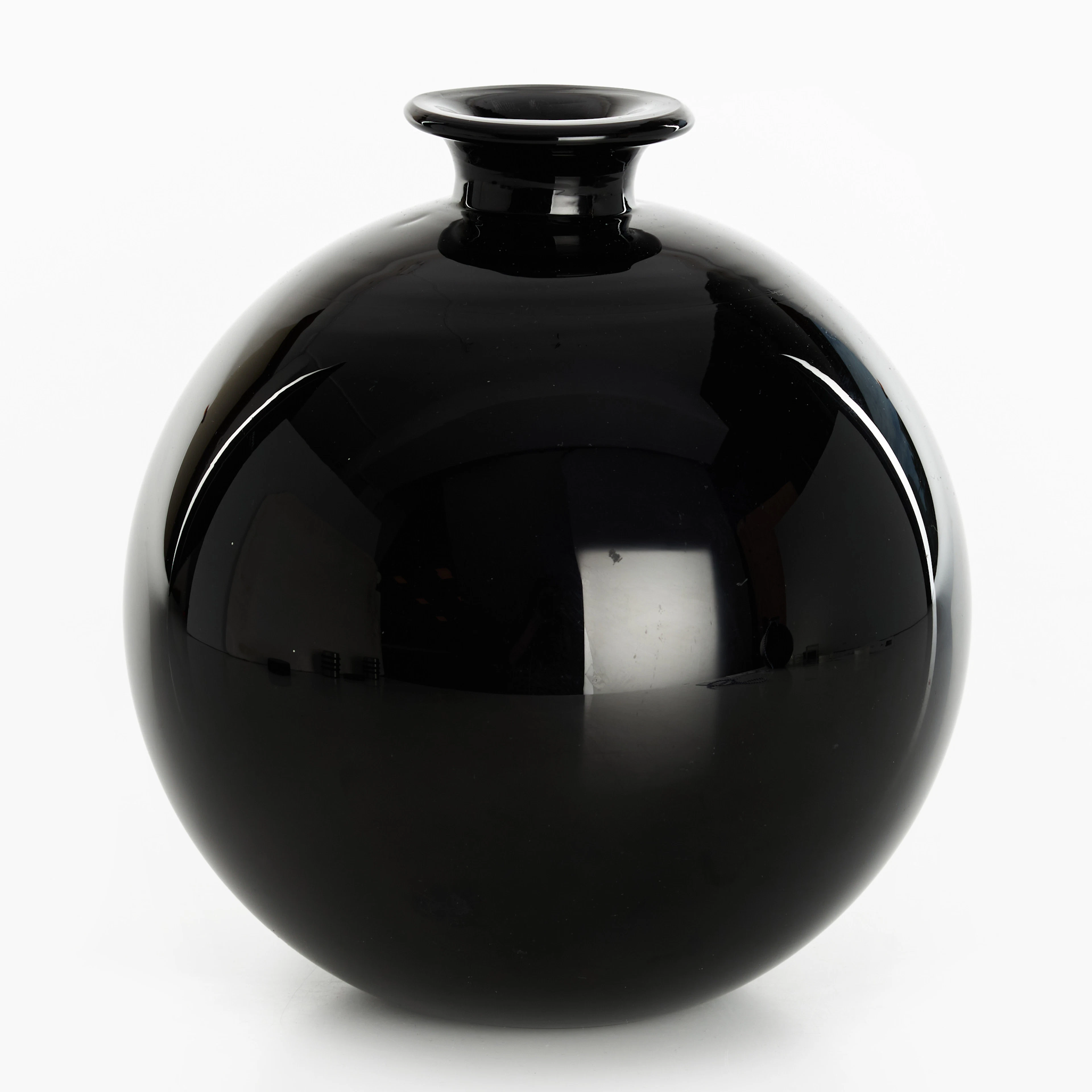 HARALD NOTINI. Vas, svart glas, Cryopas, Pukebergs Glasbruk, 1930-tal. Funkis.