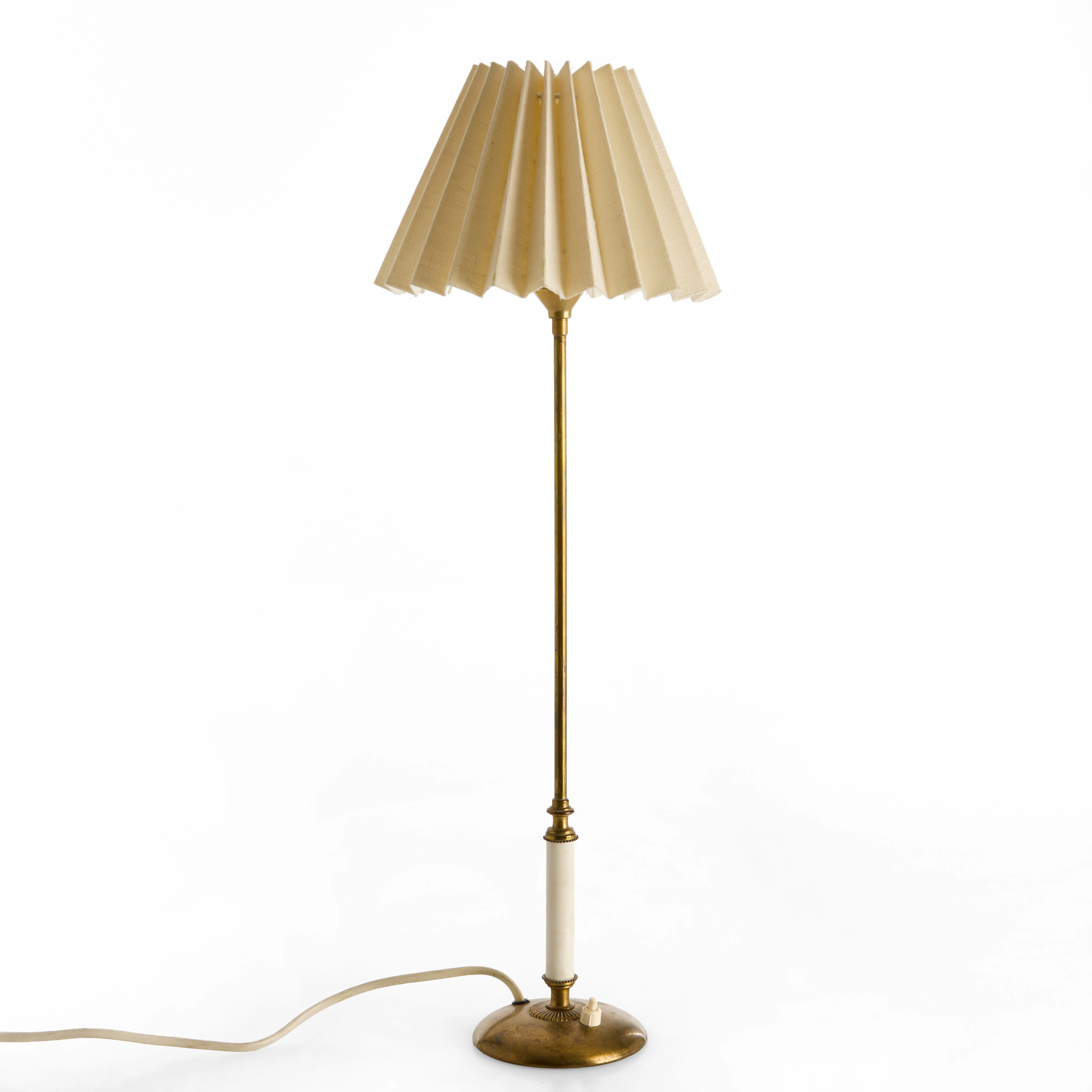 BERTIL BRISBORG (1910–1993). Bordslampa, modell 31570, Nordiska Kompaniet