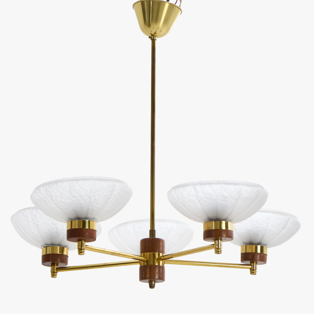 TAKLAMPA, 5 ljusarmar, teak och mässing, 1900-talets mitt.