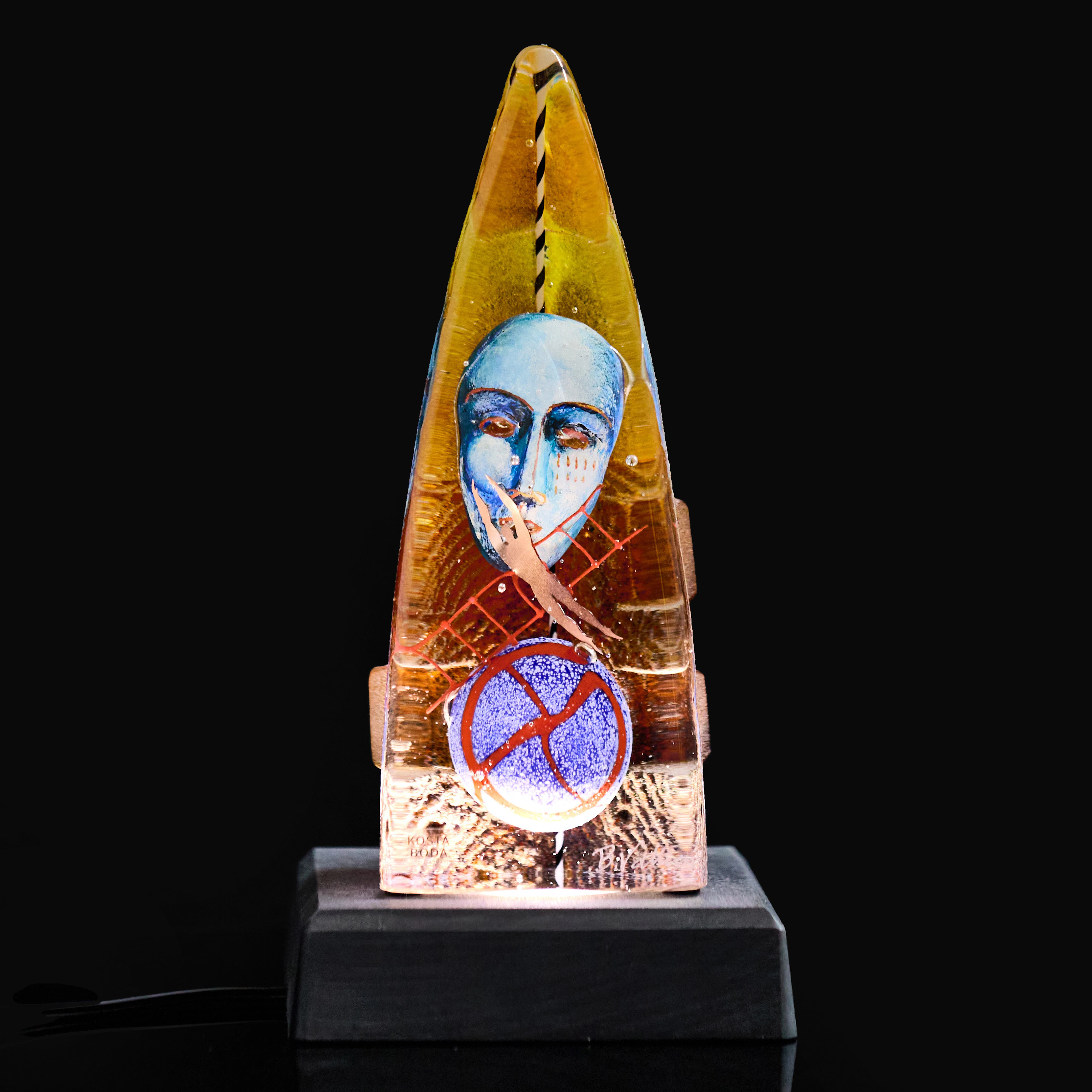 BERTIL VALLIEN (SVERIGE, FÖDD 1938). Skulptur, "Orbit Blue", halvbåt