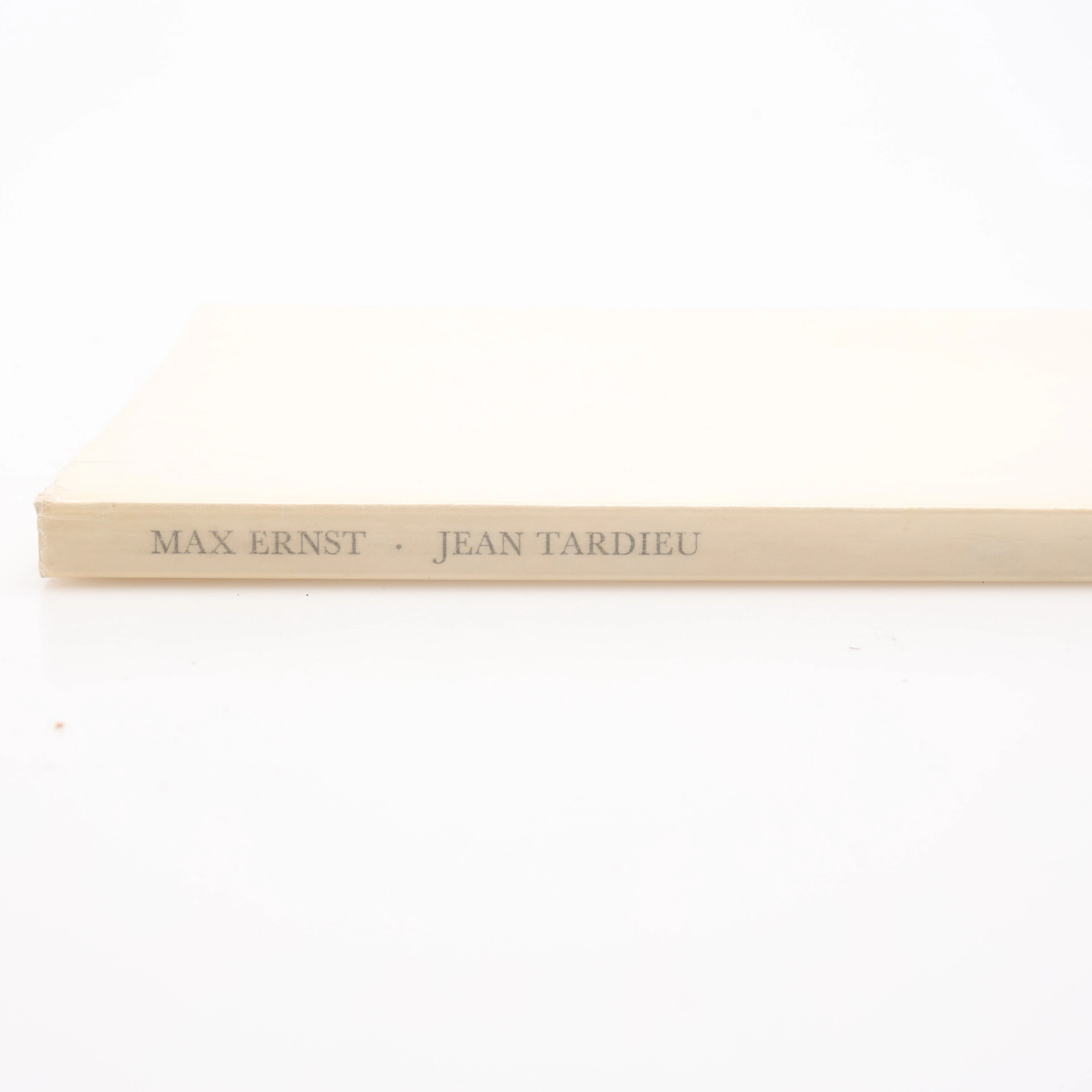 BIBLIOFILI. MAX ERNST OCH JEAN TARDIEU'S 24 FROTTAGEN MED TVÅ EXTRA