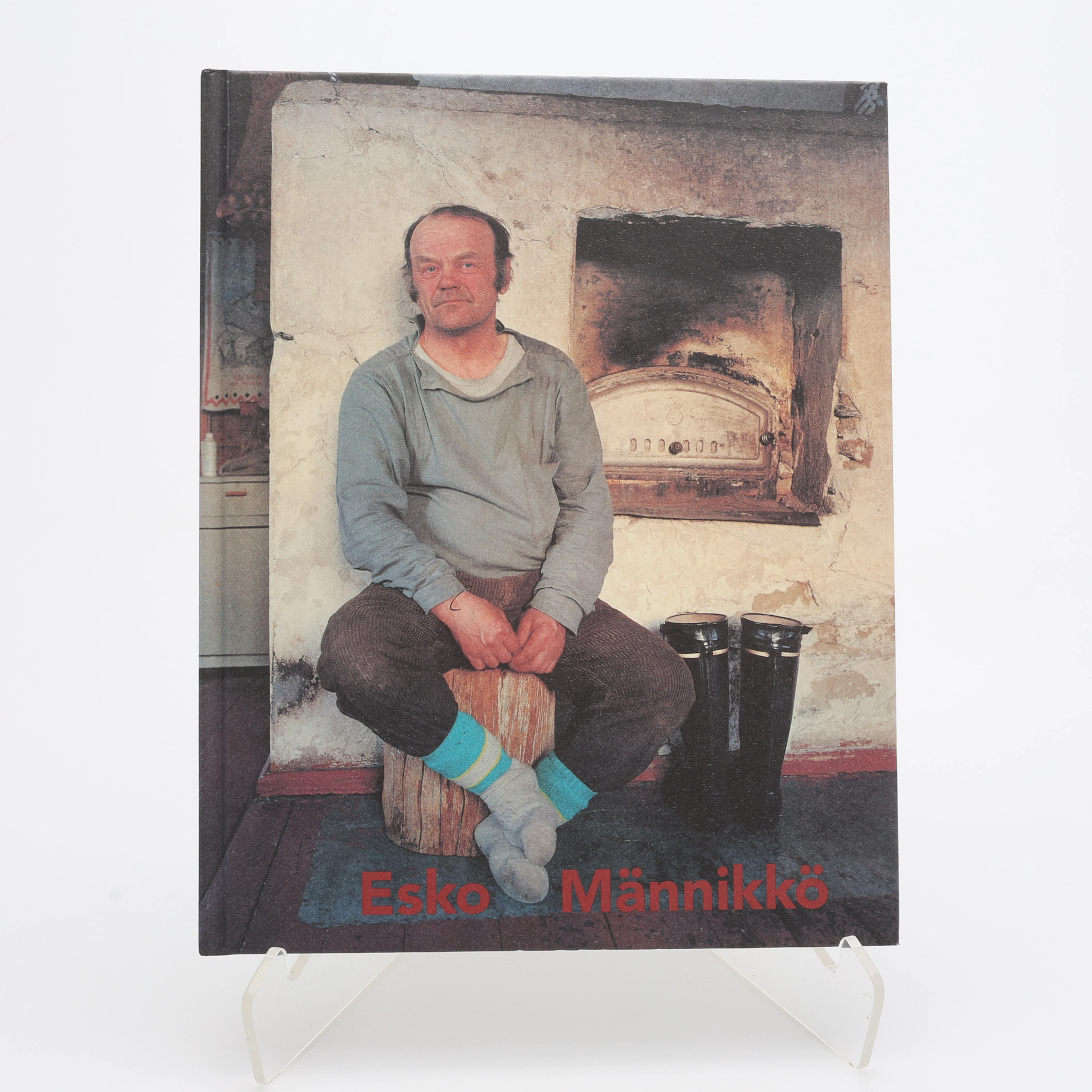 ESKO MÄNNIKKÖS UTSTÄLLNINGSBOK "ESKO MÄNNIKKÖ", 1996.