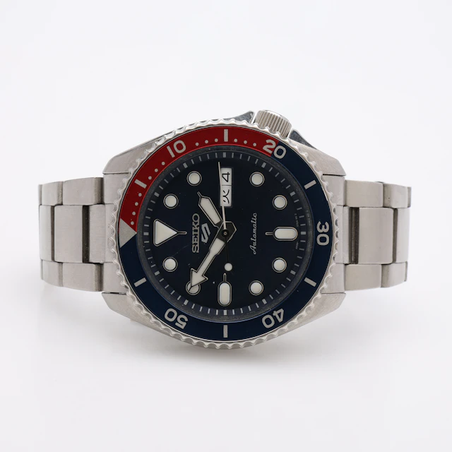 ARMBANDSUR, STÅL, SEIKO 5 SPORTS, AUTOMATISKT UPPDRAG.