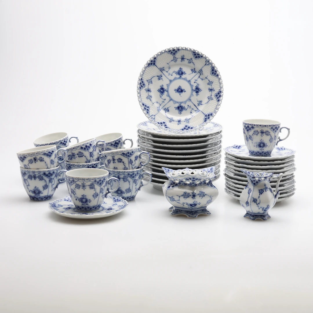KAFFESERVIS, 26 DELAR, MUSSELMALET, ROYAL COPENHAGEN.