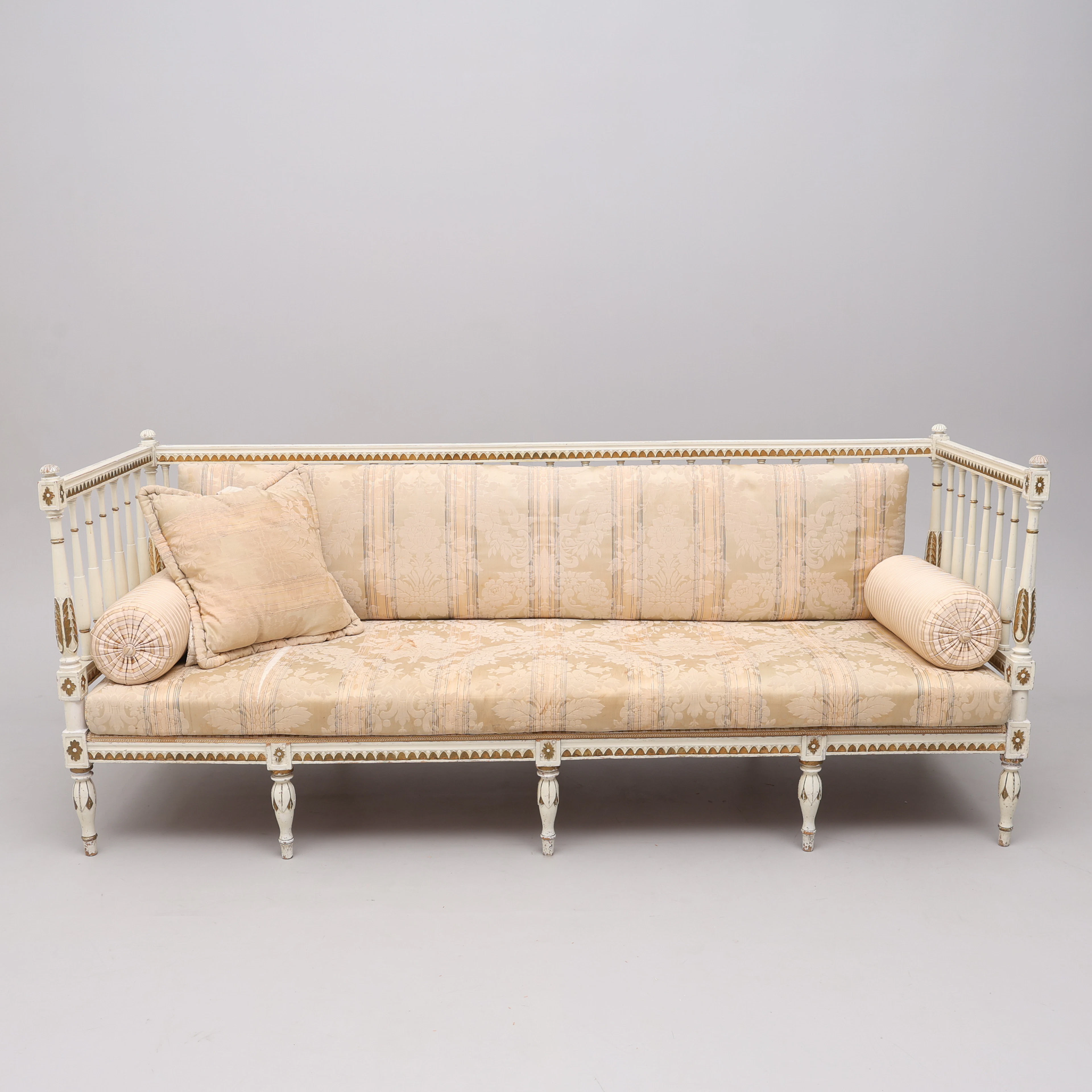 SOFFA, GUSTAVIANSK STIL, 1800-TALETS SLUT/1900-TALETS BÖRJAN.