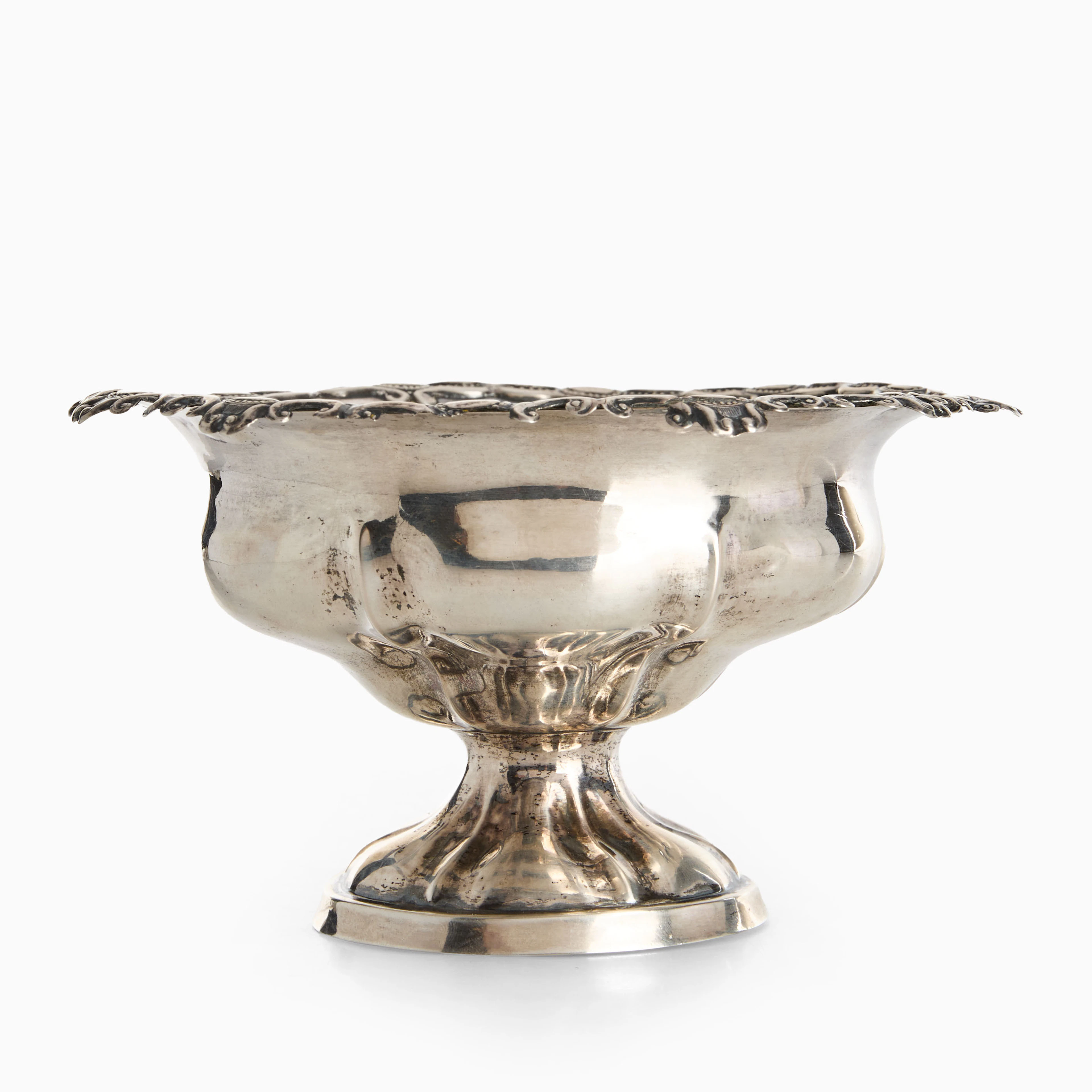 JOHAN WAHLSTRÖM. (Mästare i Jönköping från 1830) Skål på fot, silver, 1853.