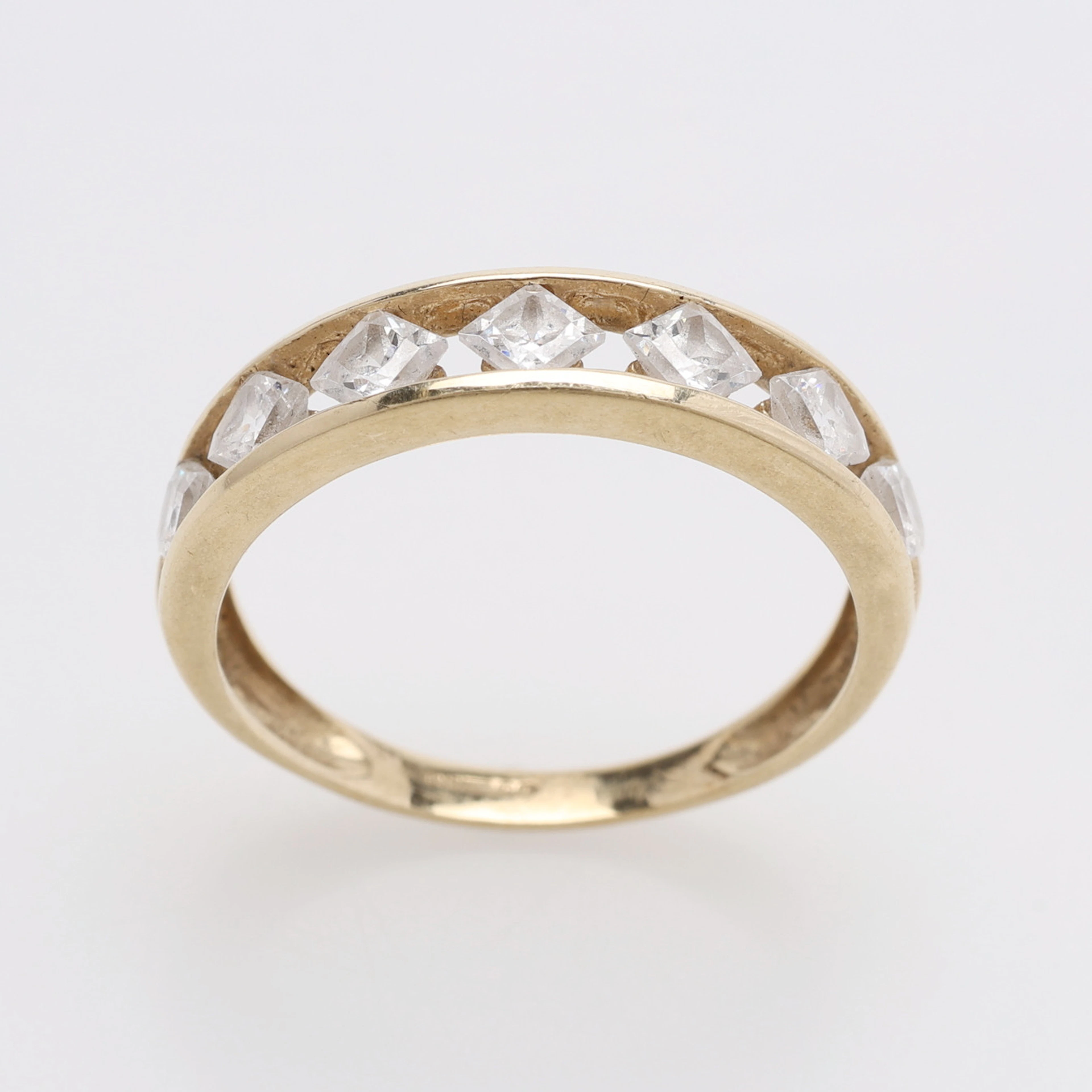 RING, 14K GULD & ZIRKONER, QVC, TOTALT Ca. 1,9 g.