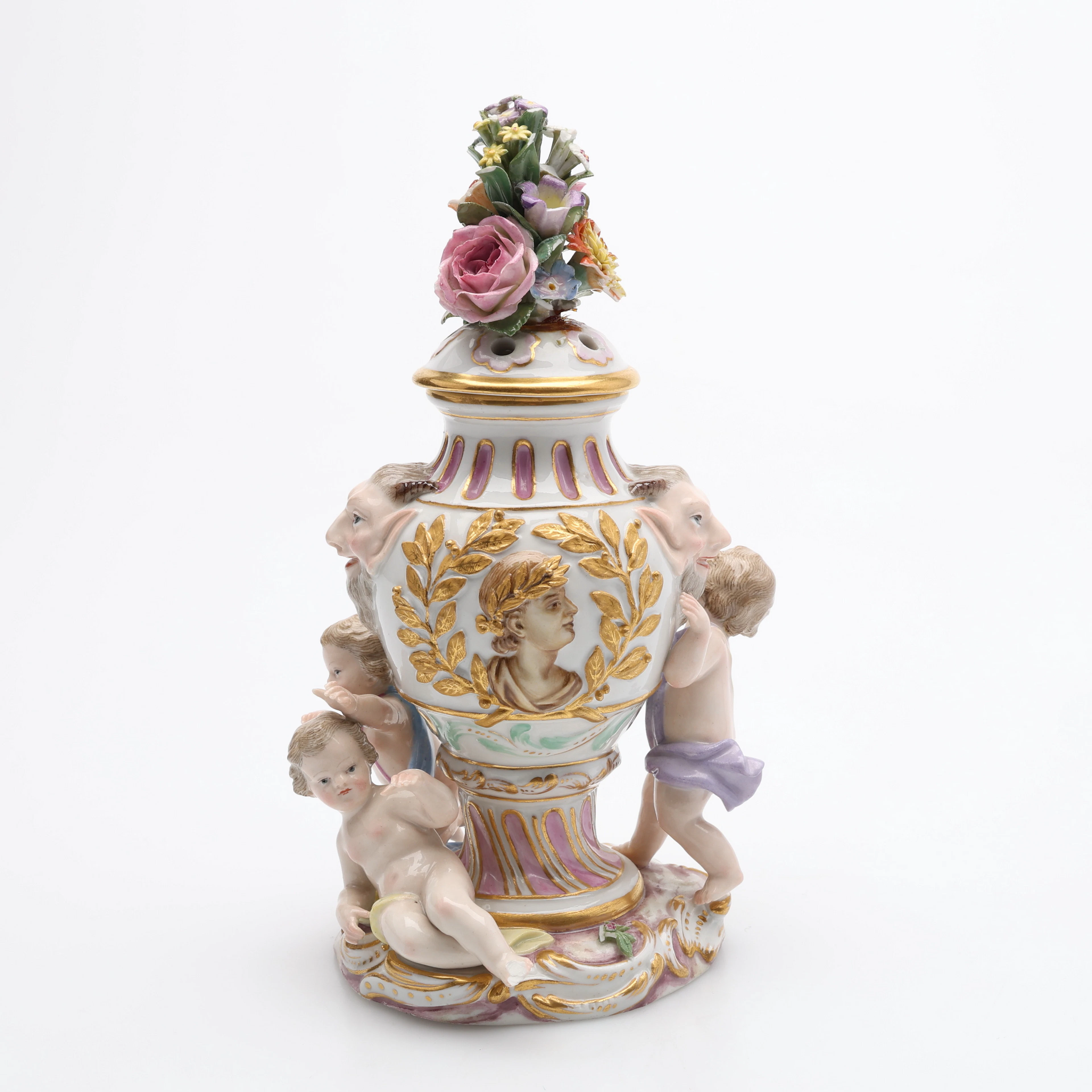 JOHANN JOACHIM KAENDLER. POTPURRIURNA, PORSLIN, MODELL 1628, MEISSEN