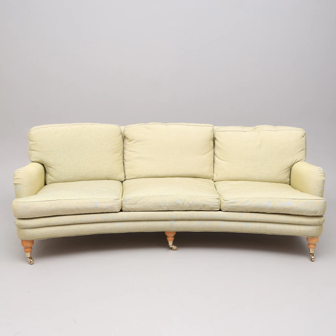 ARNE NORELL. SOFFA, "JULIA", SVÄNGD HOWARD-MODELL.