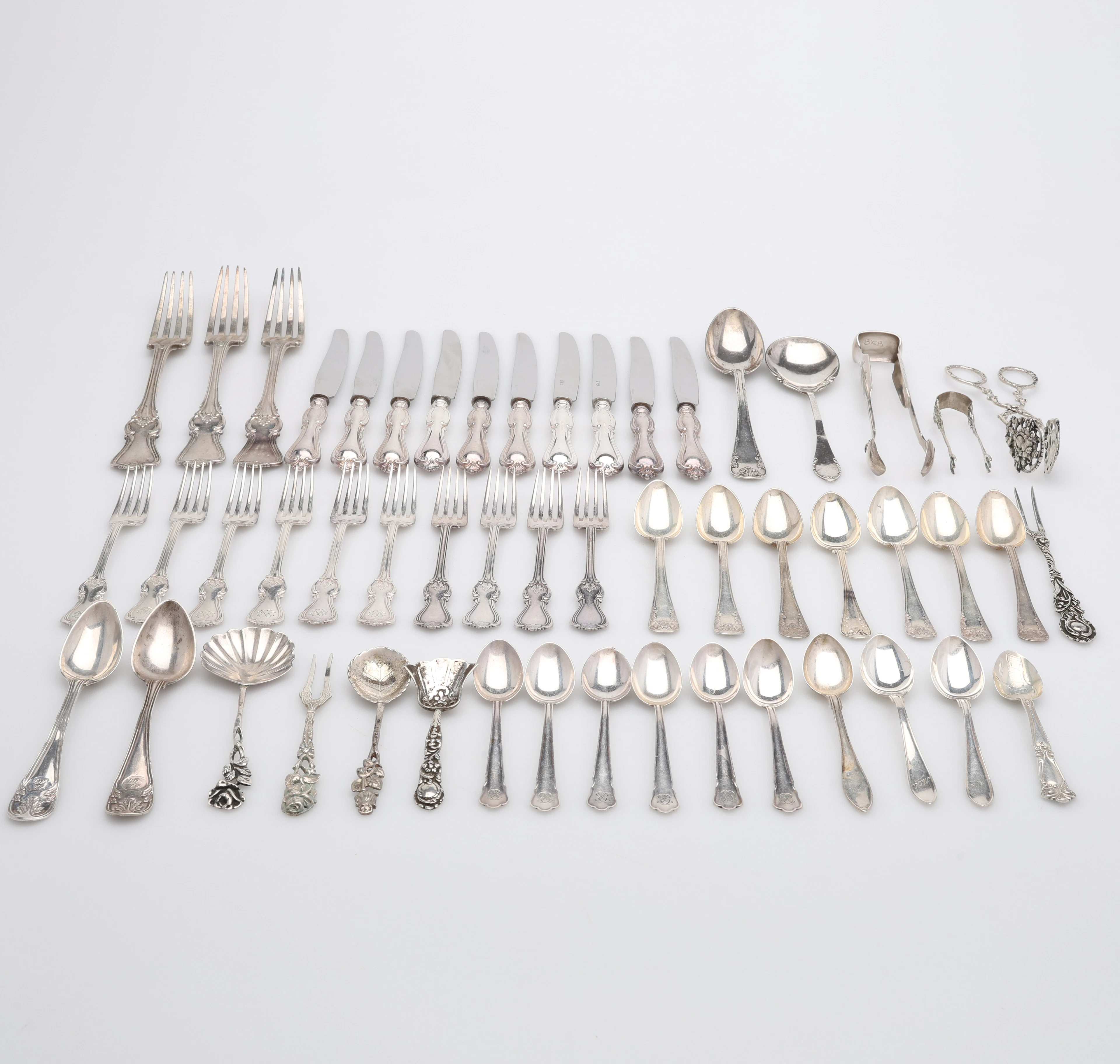 DIVERSE BESTICK, 52 DELAR, SILVER, TOTALT 1311,3 GRAM.
