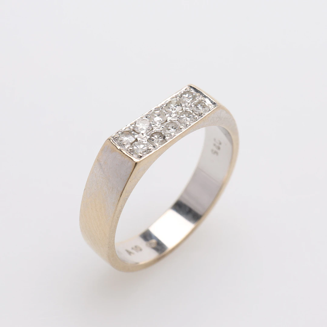 RING, 18K VITGULD & DIAMANTER 8/8, 0,25 CT TOTALT.