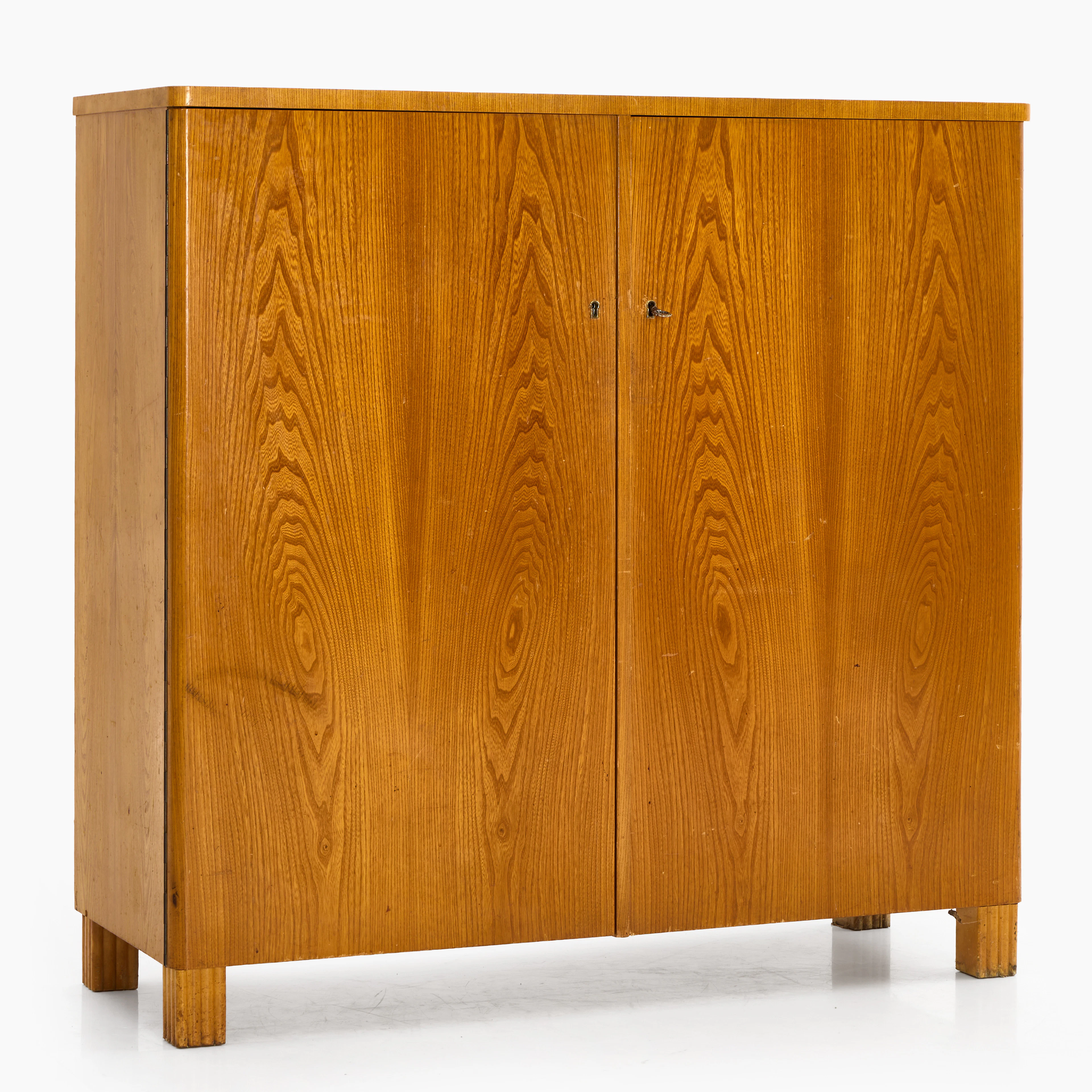 SKÅP, almfanér, 1940-tal. Swedish Modern.