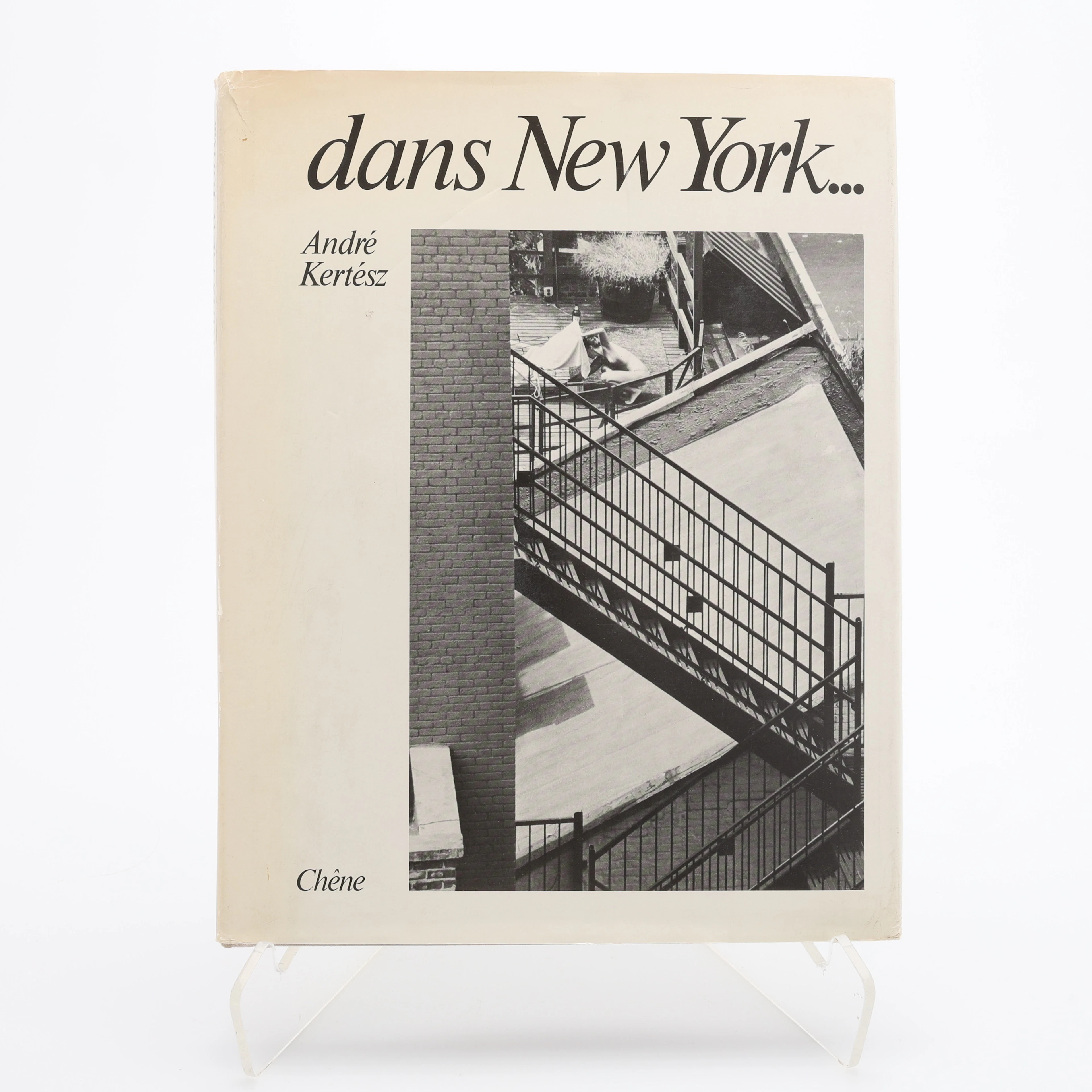 ANDRÉ KERTÉSZS "OF NEW YORK" I FRANSK UPPLAGA, 1976.