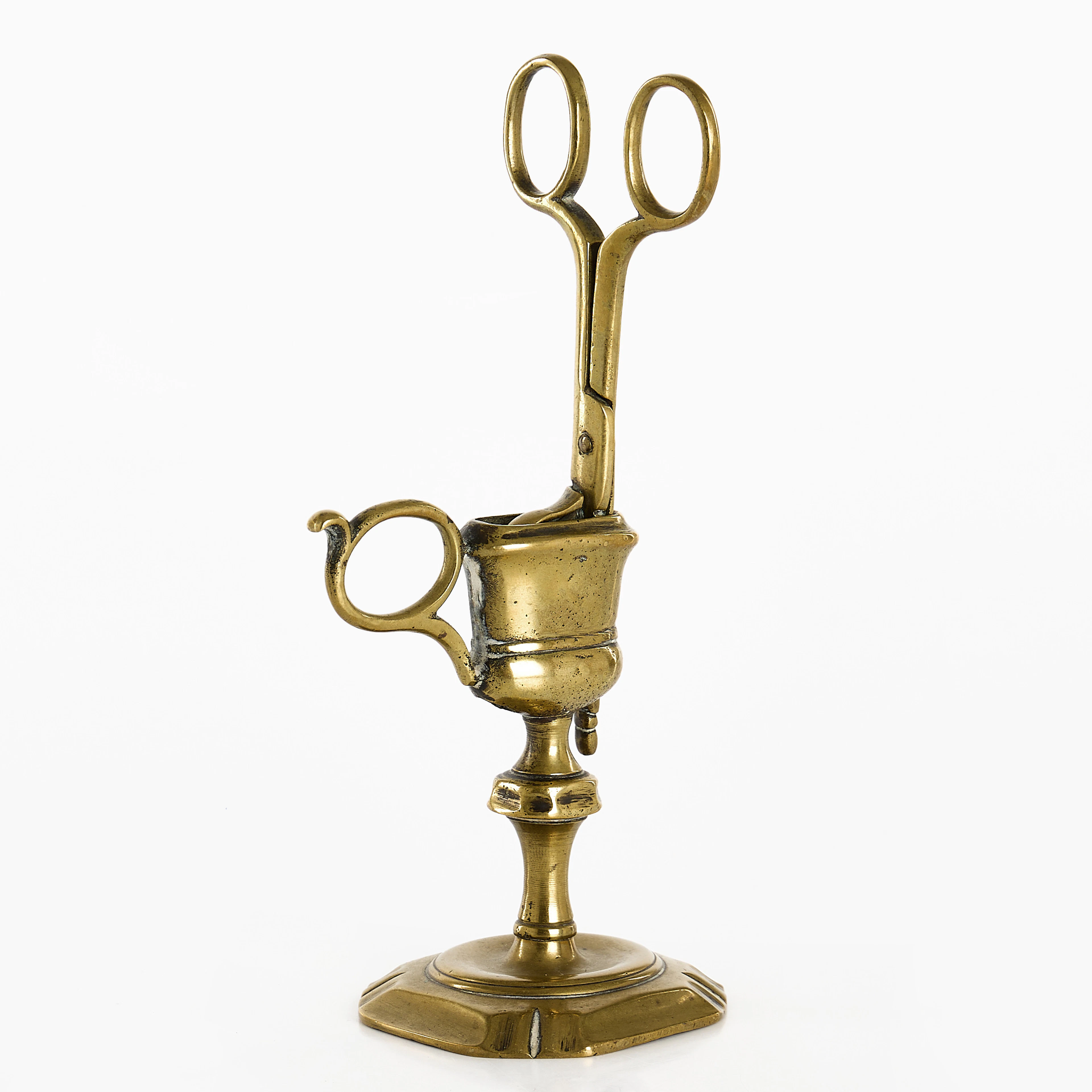 LJUSSAX med ställ, mässing, England, 1800-tal. Viktoriansk.