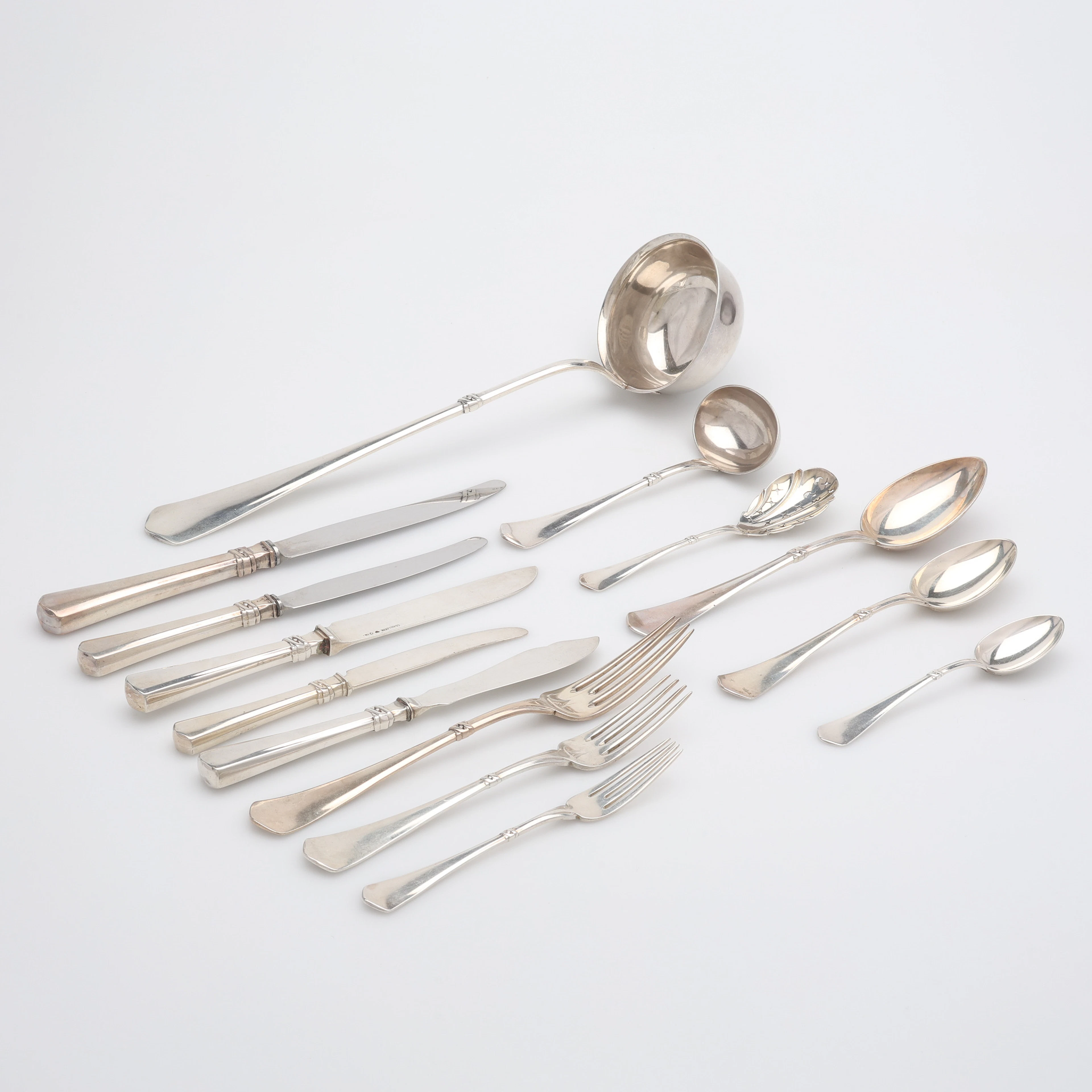 BESTICKUPPSÄTTNING, 115 DELAR, SILVER, CG HALLBERG, STOCKHOLM, 1905-06
