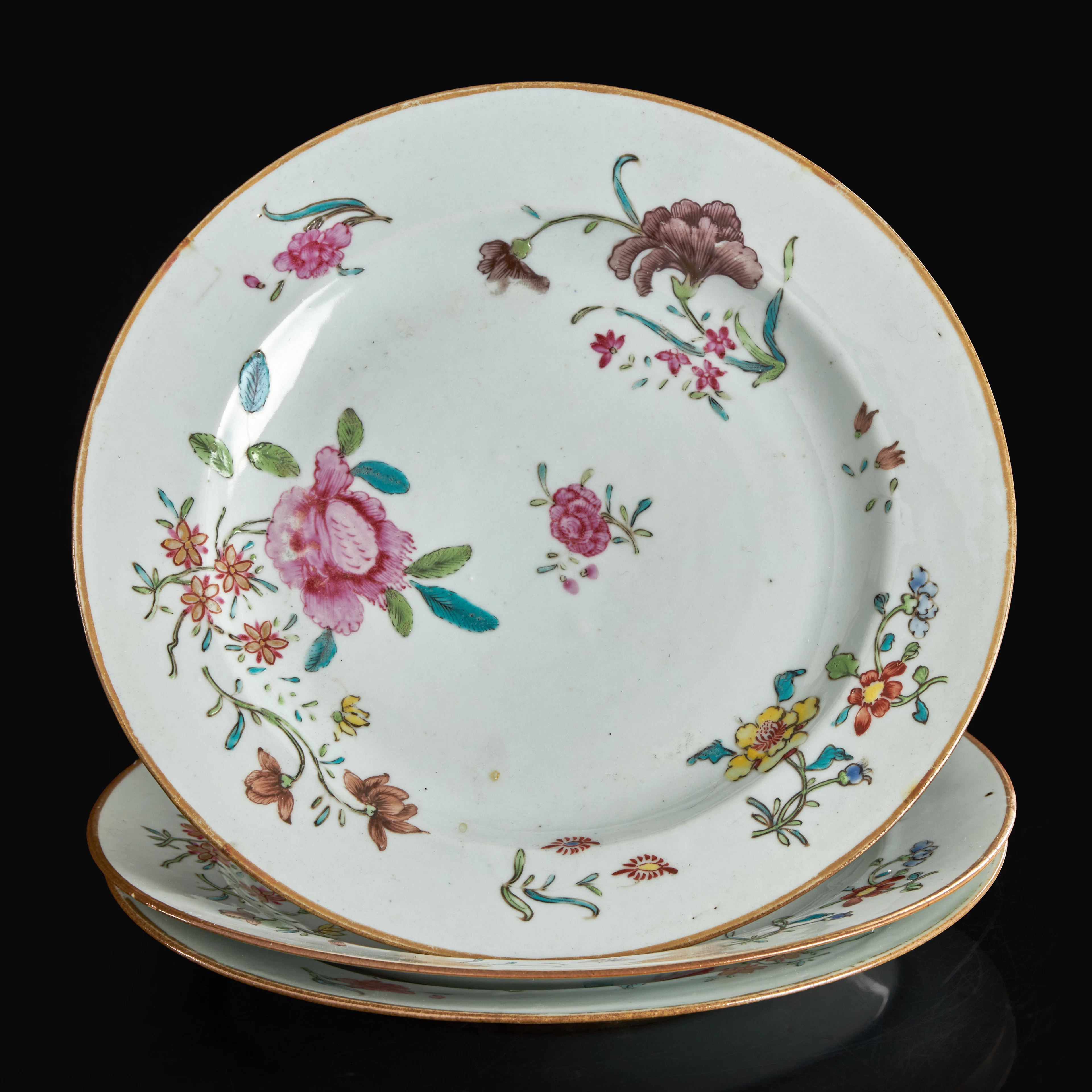 TALLRIKAR, 3 st, porslin, Kina, Qianlong (1735-1796), famille rose