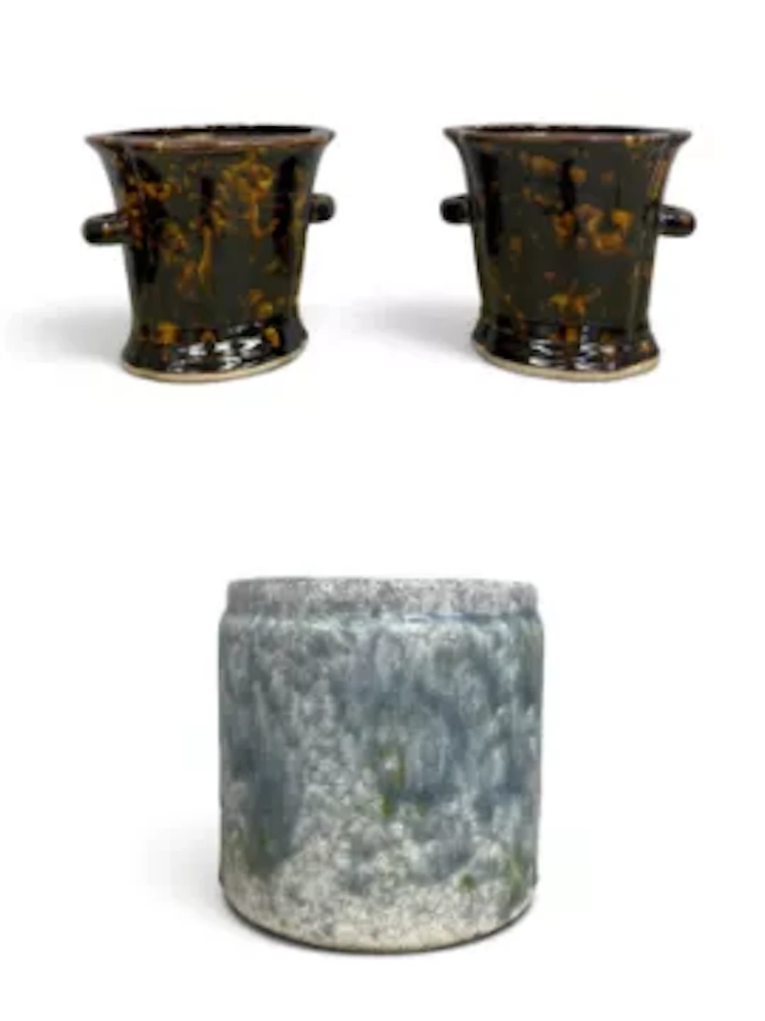 A pair of glazed planters and a smaller similar. H.17 x W.19cm. Small