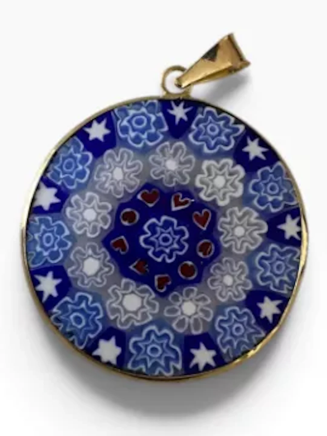 A vintage Murano glass pendant necklace Milfiori Vermeil in a gold