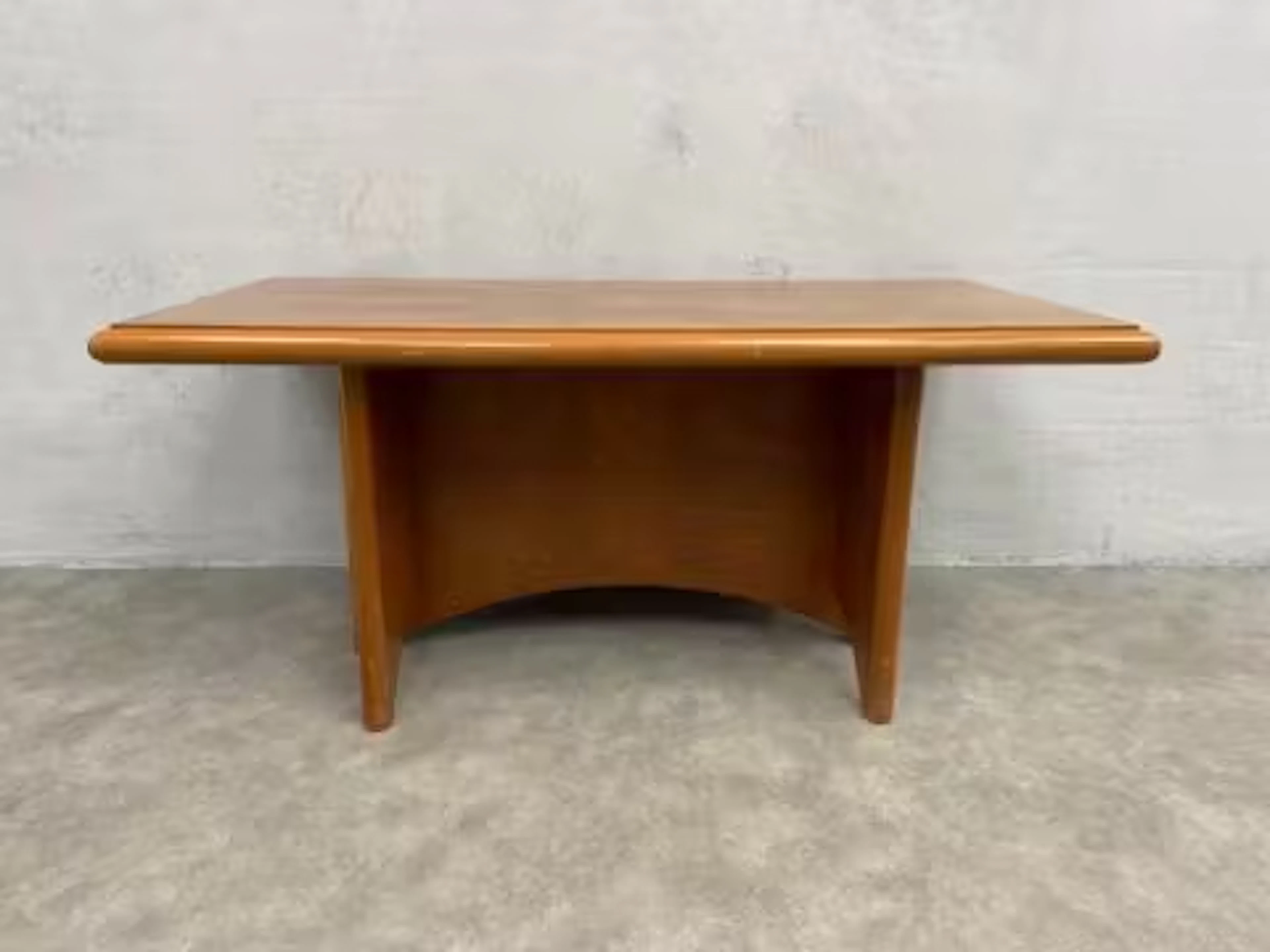 A contemporary satinwood coffee table by Andrew Varah. H.46. W.101 D.50cm.