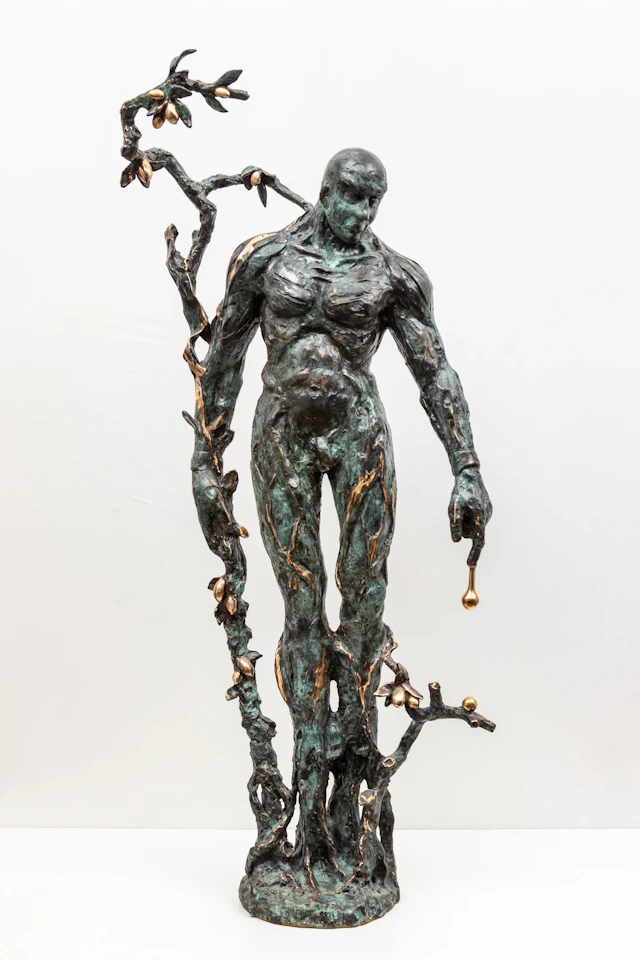 Mallfred Keresturi - Uomo con goccio di aqua