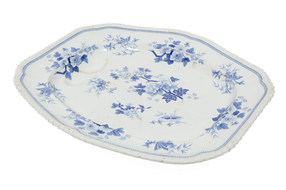 Large English Blue and White Transfer-Decorated Ironstone Well and Tree Platter