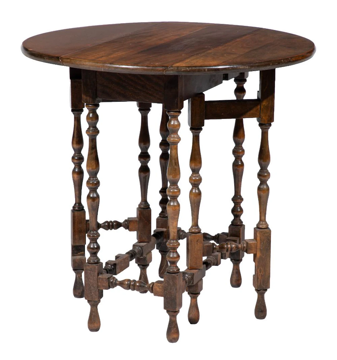 William and Mary-Style Carved Walnut Gateleg Table