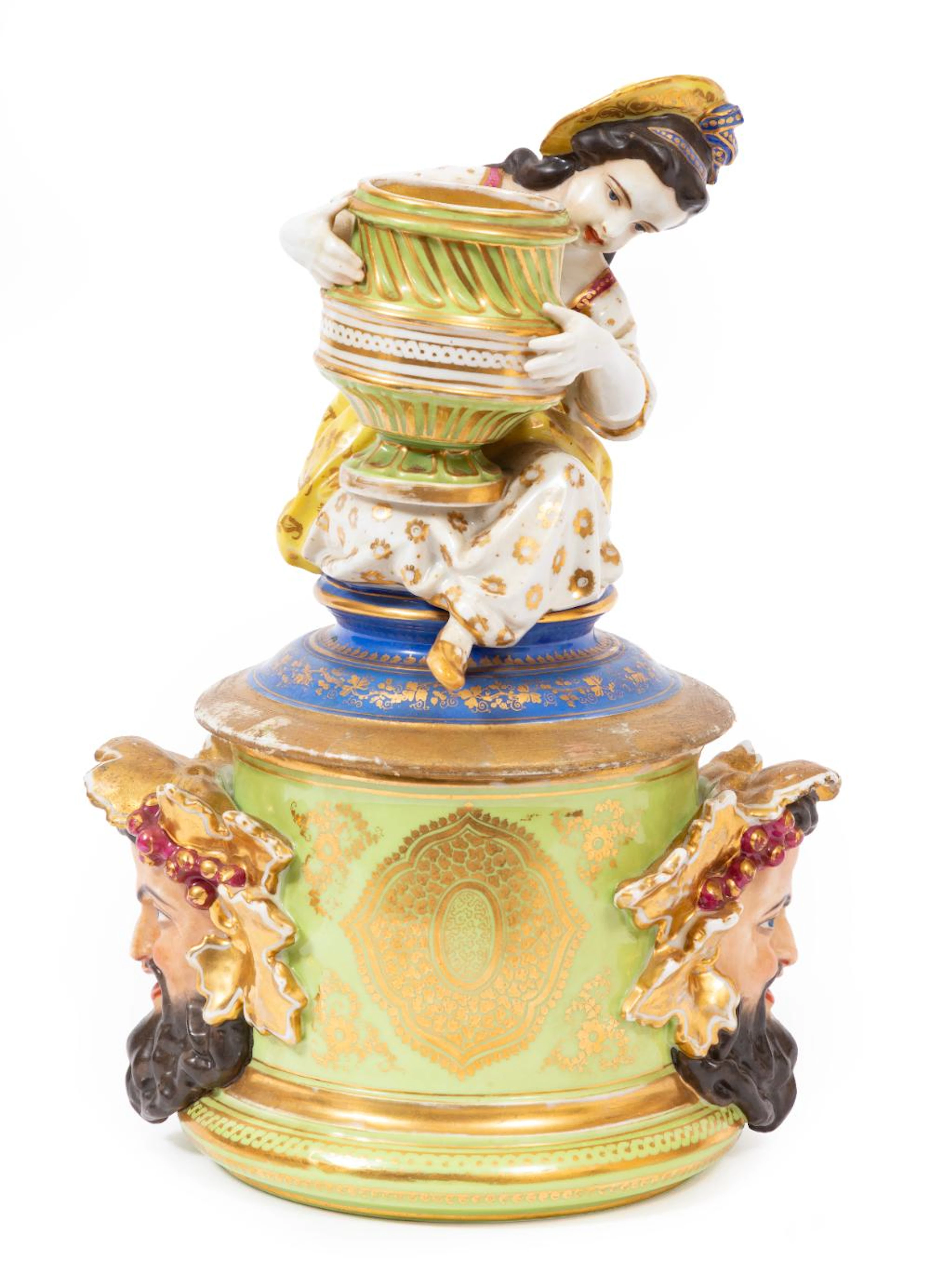 Vieux Paris Porcelain Polychrome and Gilt-Decorated Lidded Jar