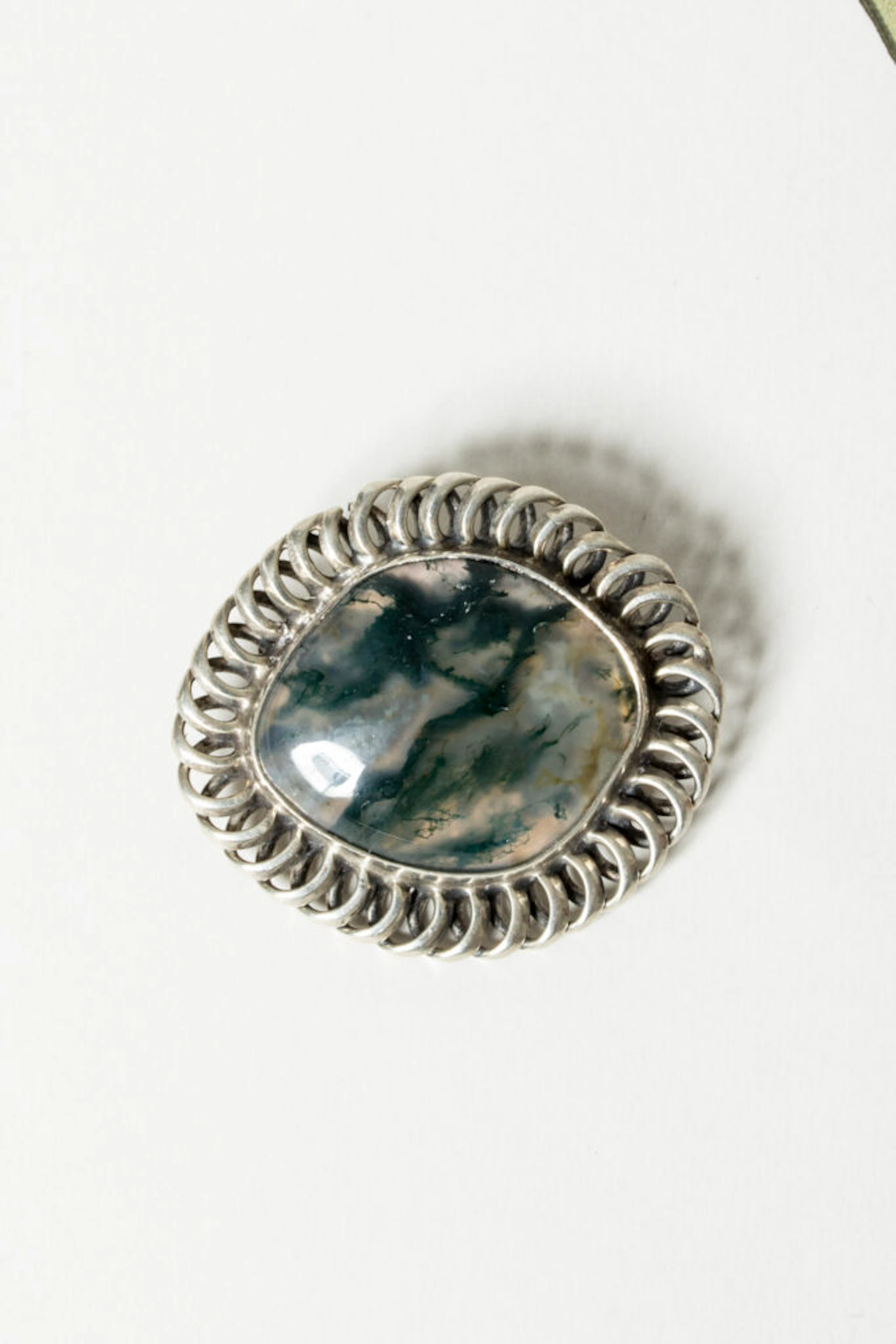 Midcentury silver and moss agate brooch from Gussi