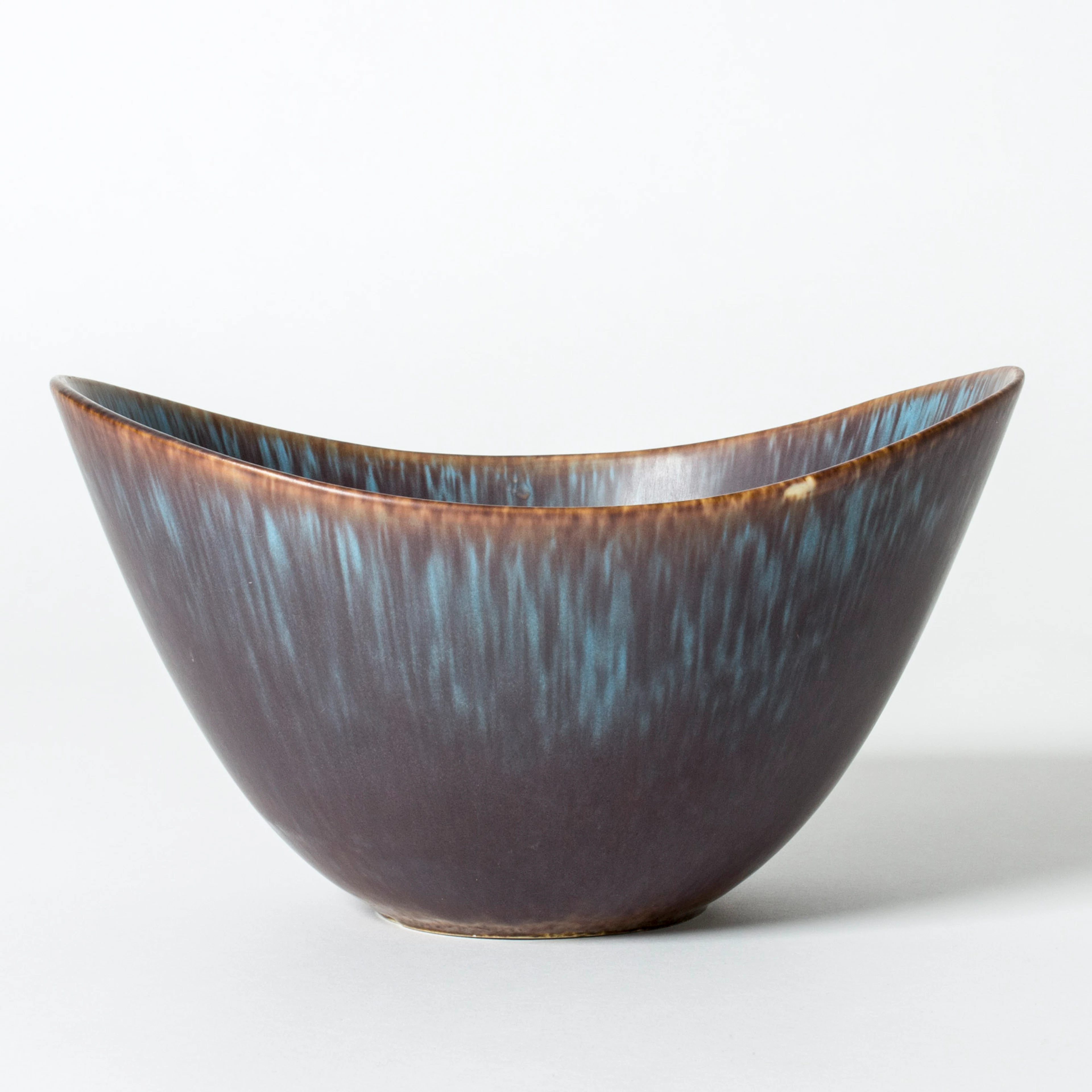 Stoneware bowl by Gunnar Nylund