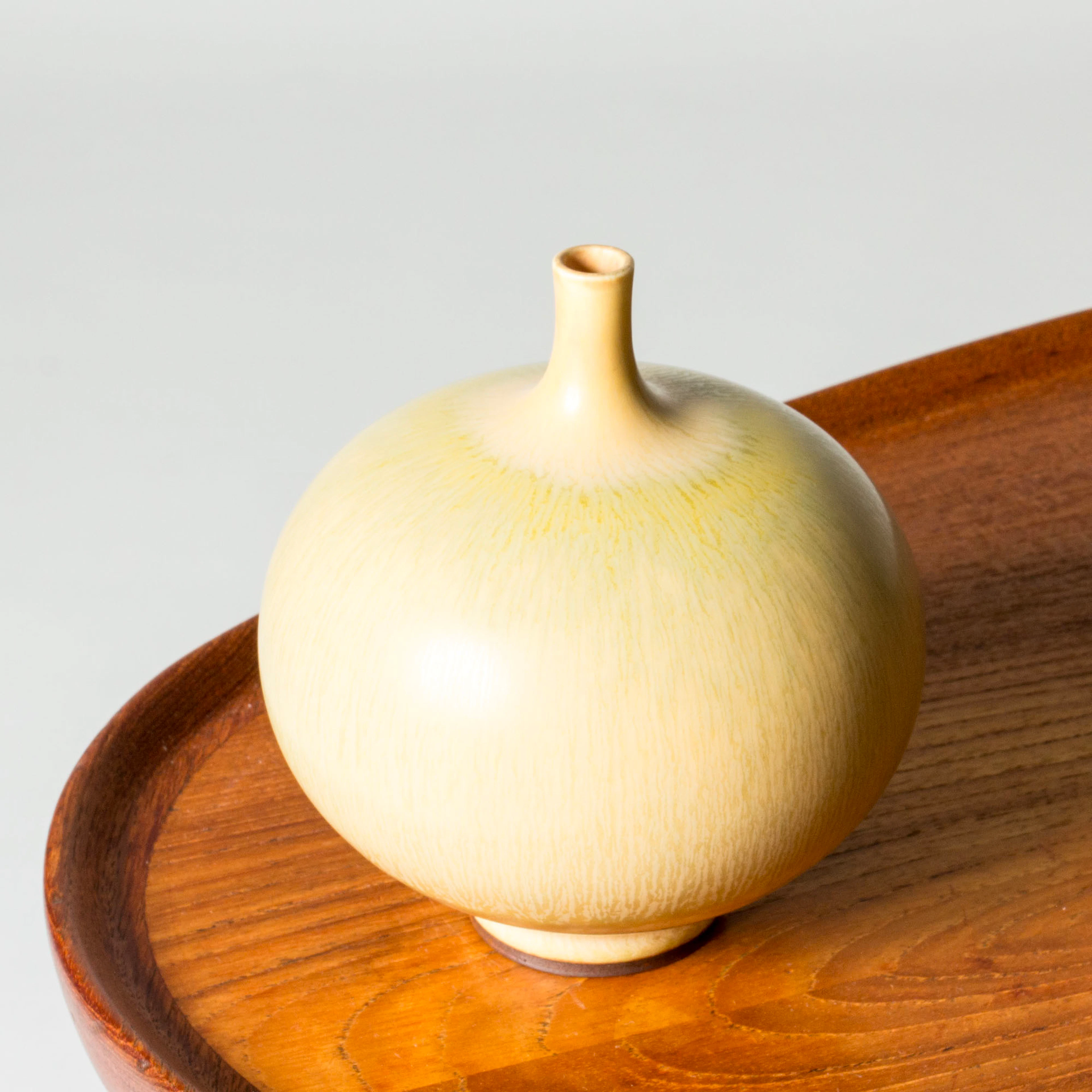 Stoneware vase by Berndt Friberg