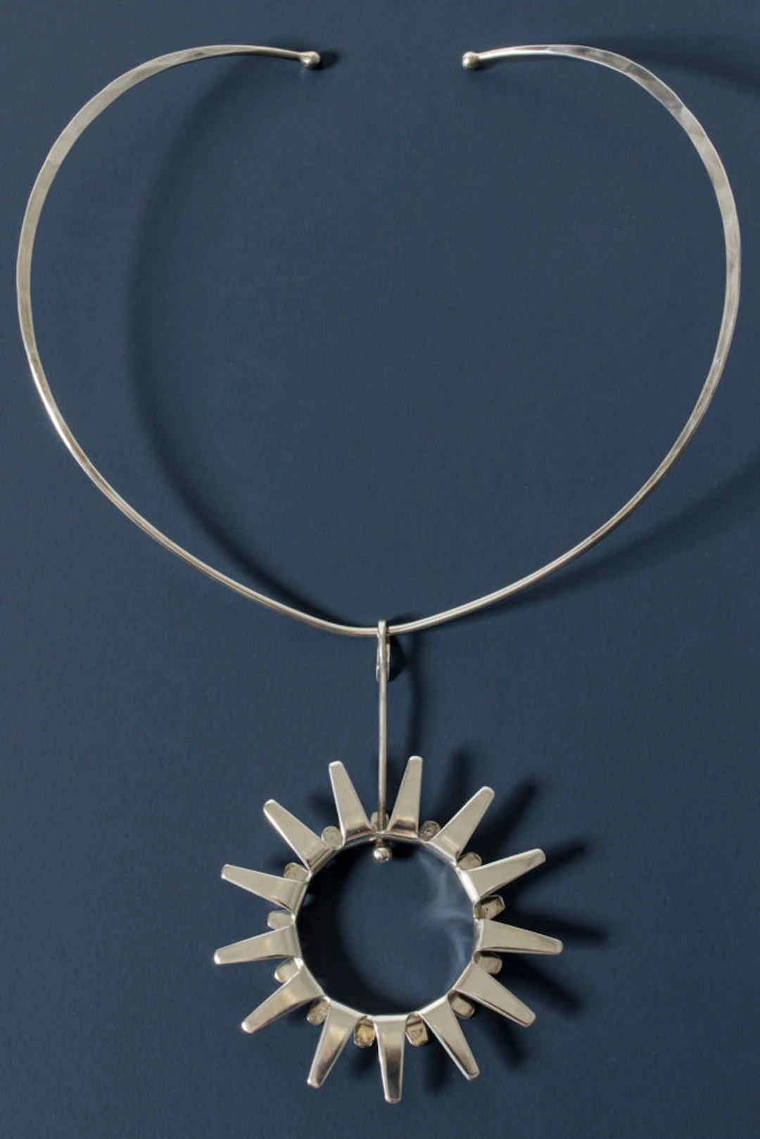 Silver neckring by Tone Vigeland