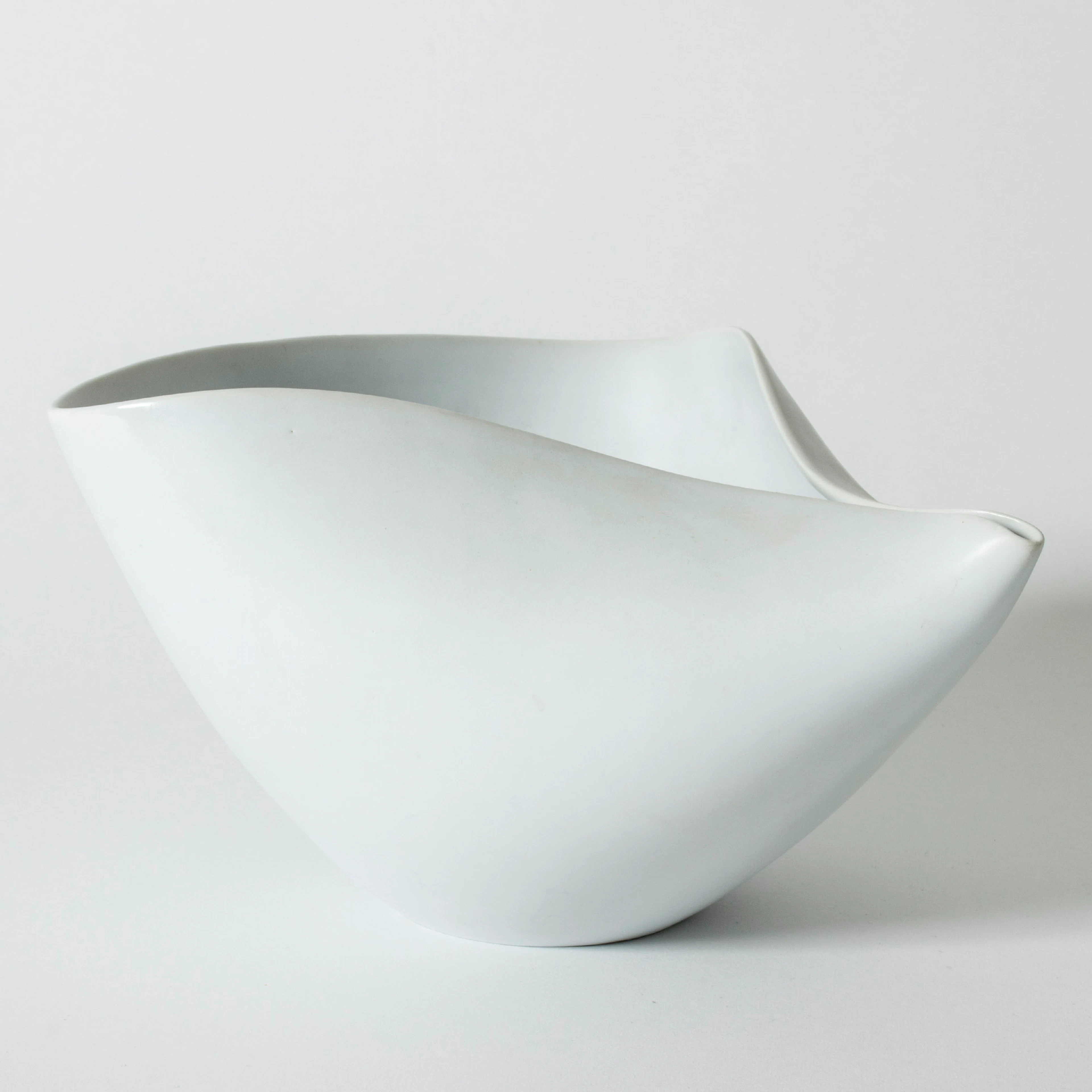 “Veckla” bowl by Stig Lindberg