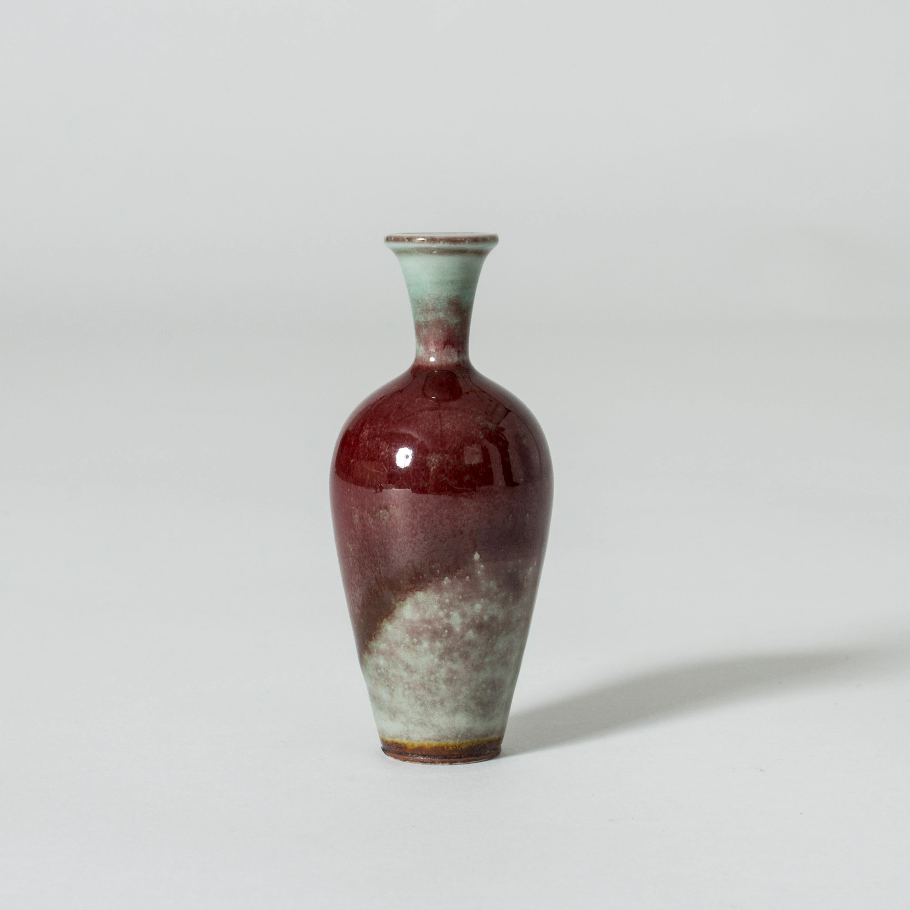 Miniature vase by Berndt Friberg