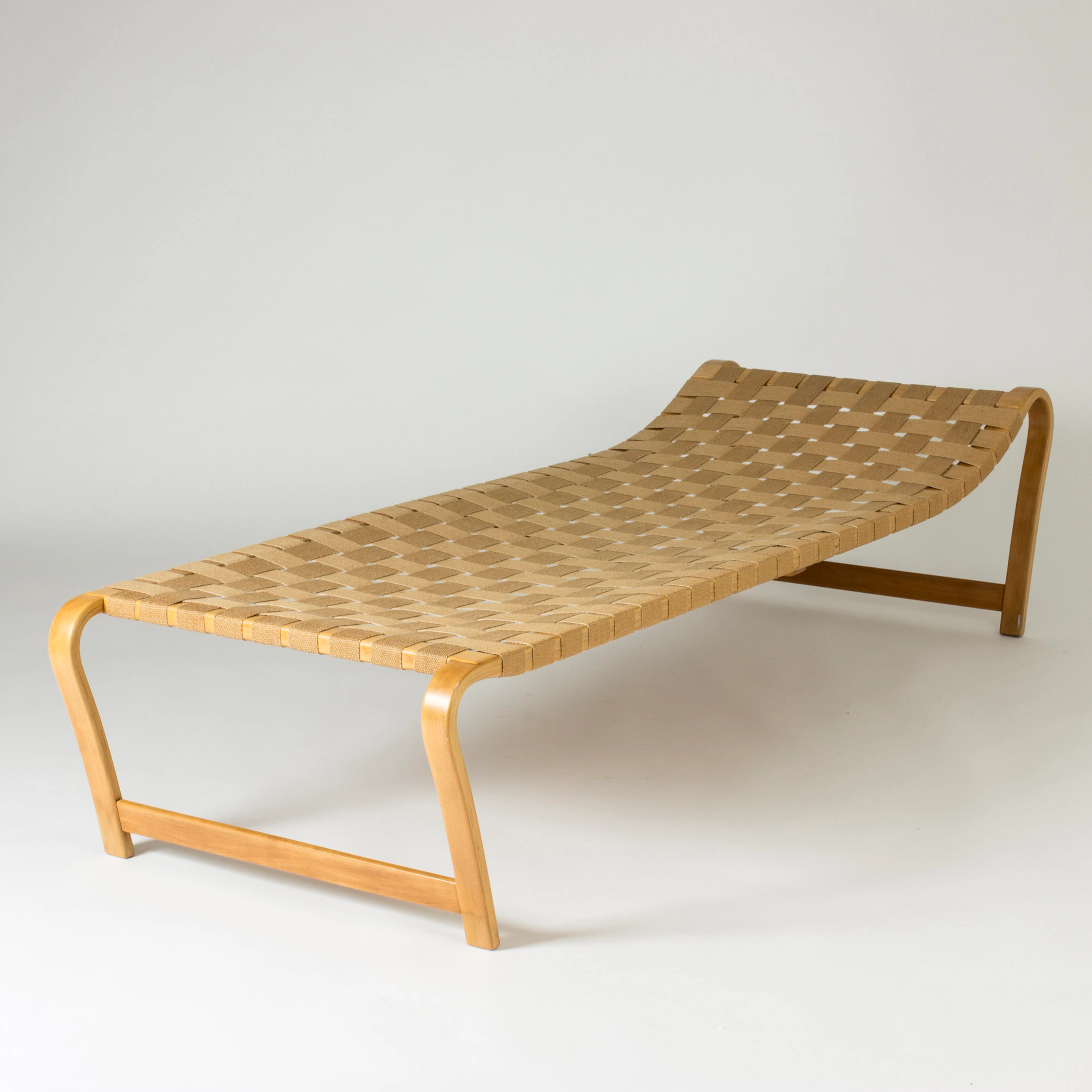 “Paris” daybed by Bruno Mathsson
