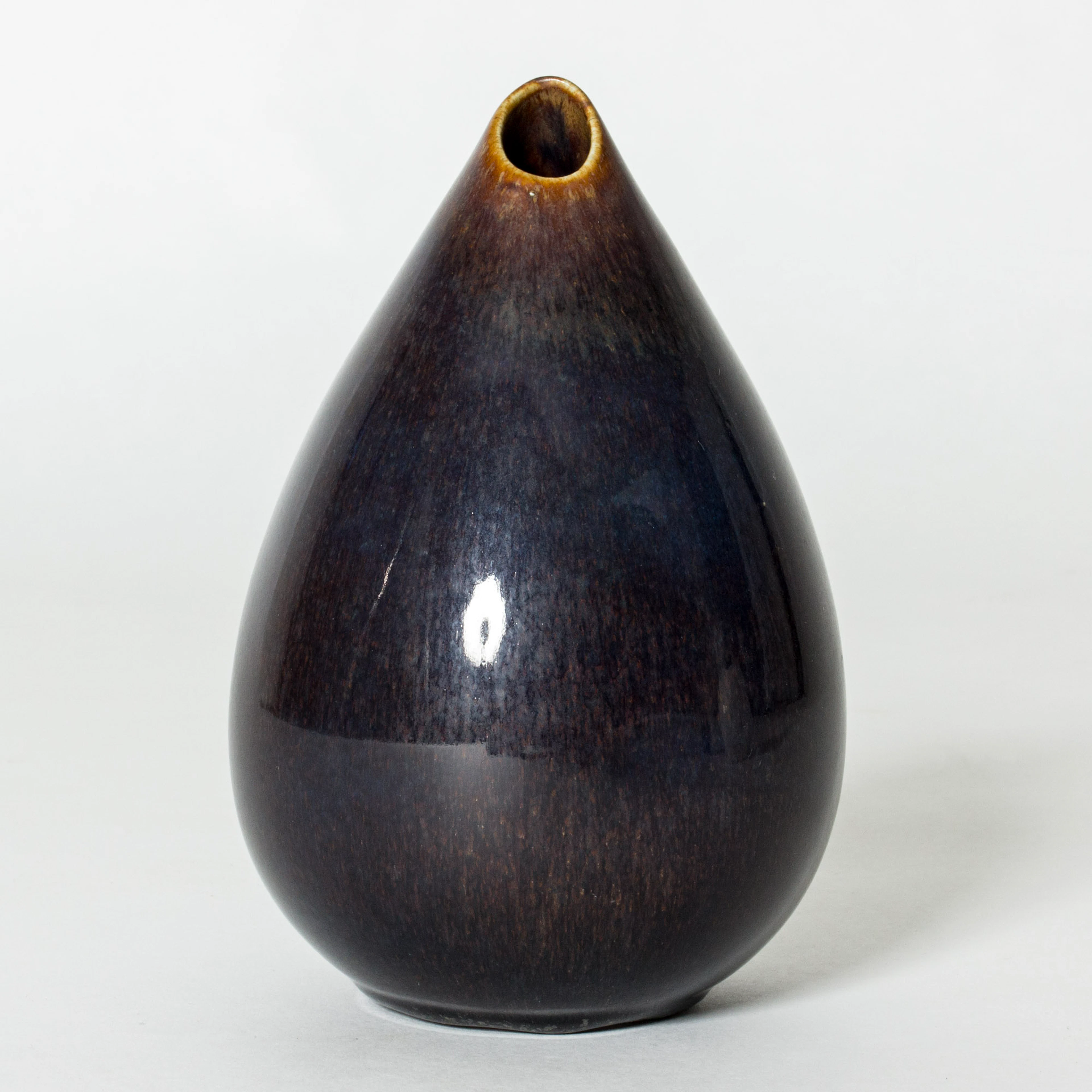 Midcentury stoneware “Gnurgla” vase by Stig Lindberg