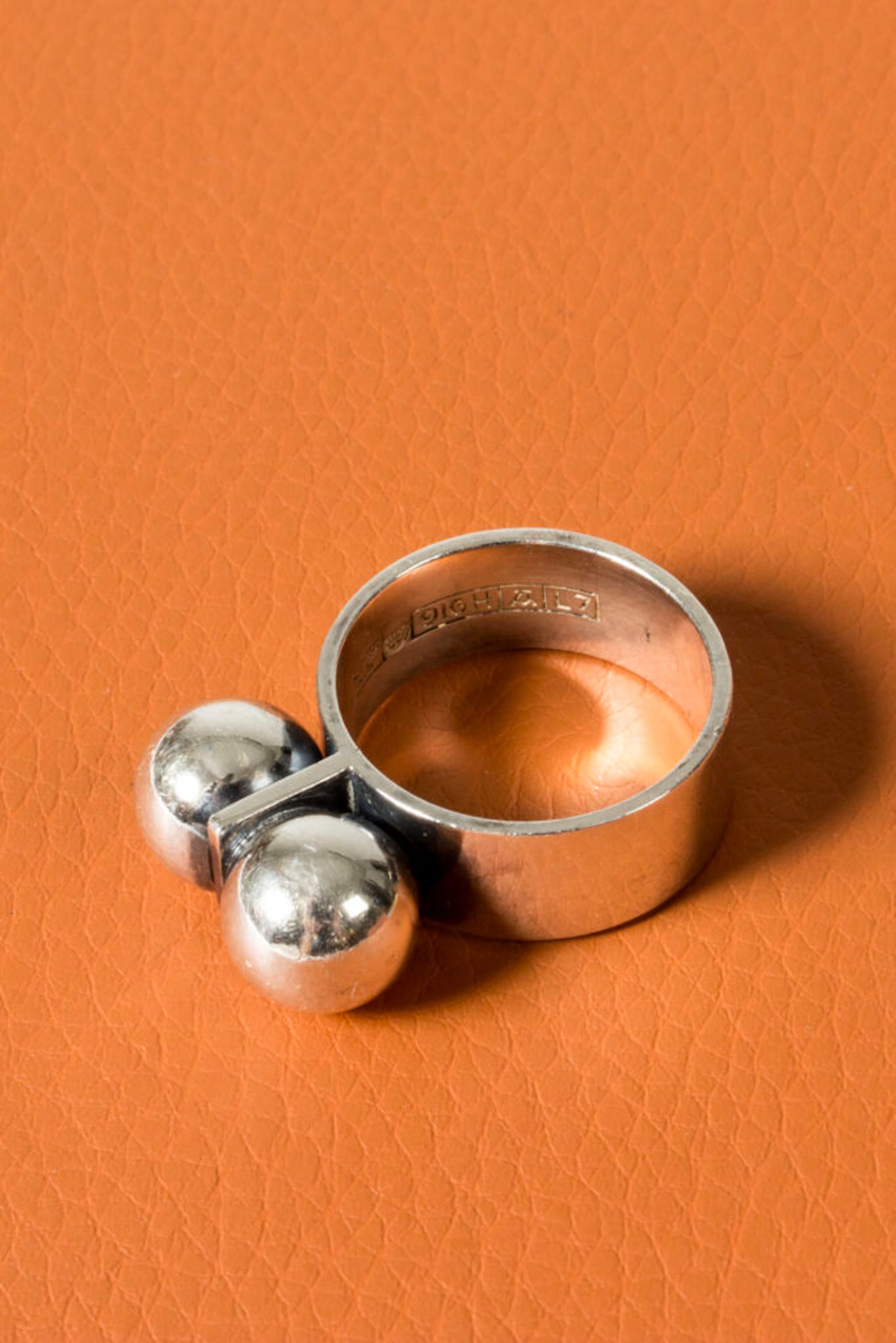 Modernist silver ring by Elis Kauppi