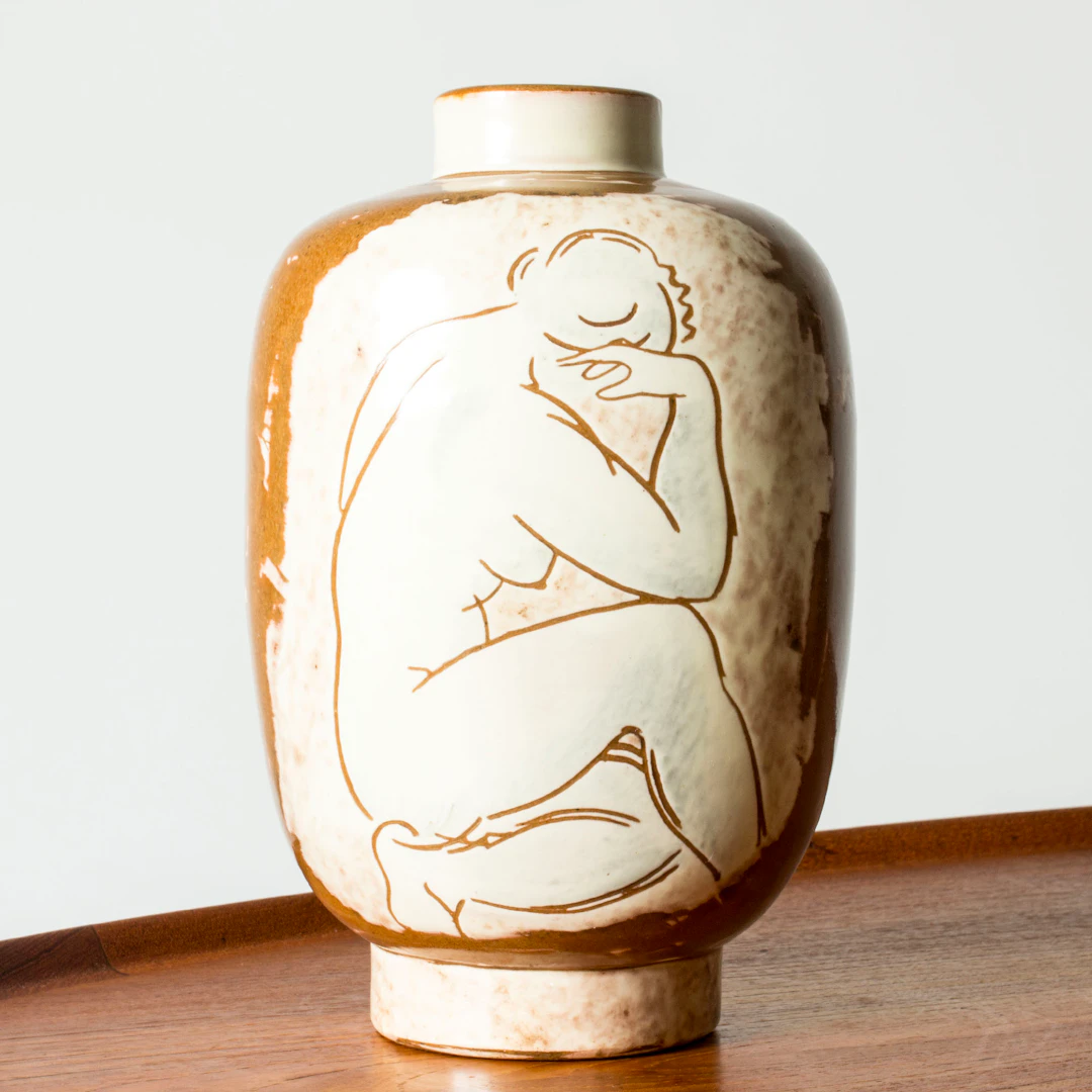 Earthenware vase by Vicke Lindstrand