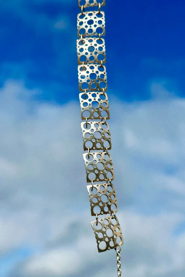 Silver “Pitsi” collier by Liisa Vitali